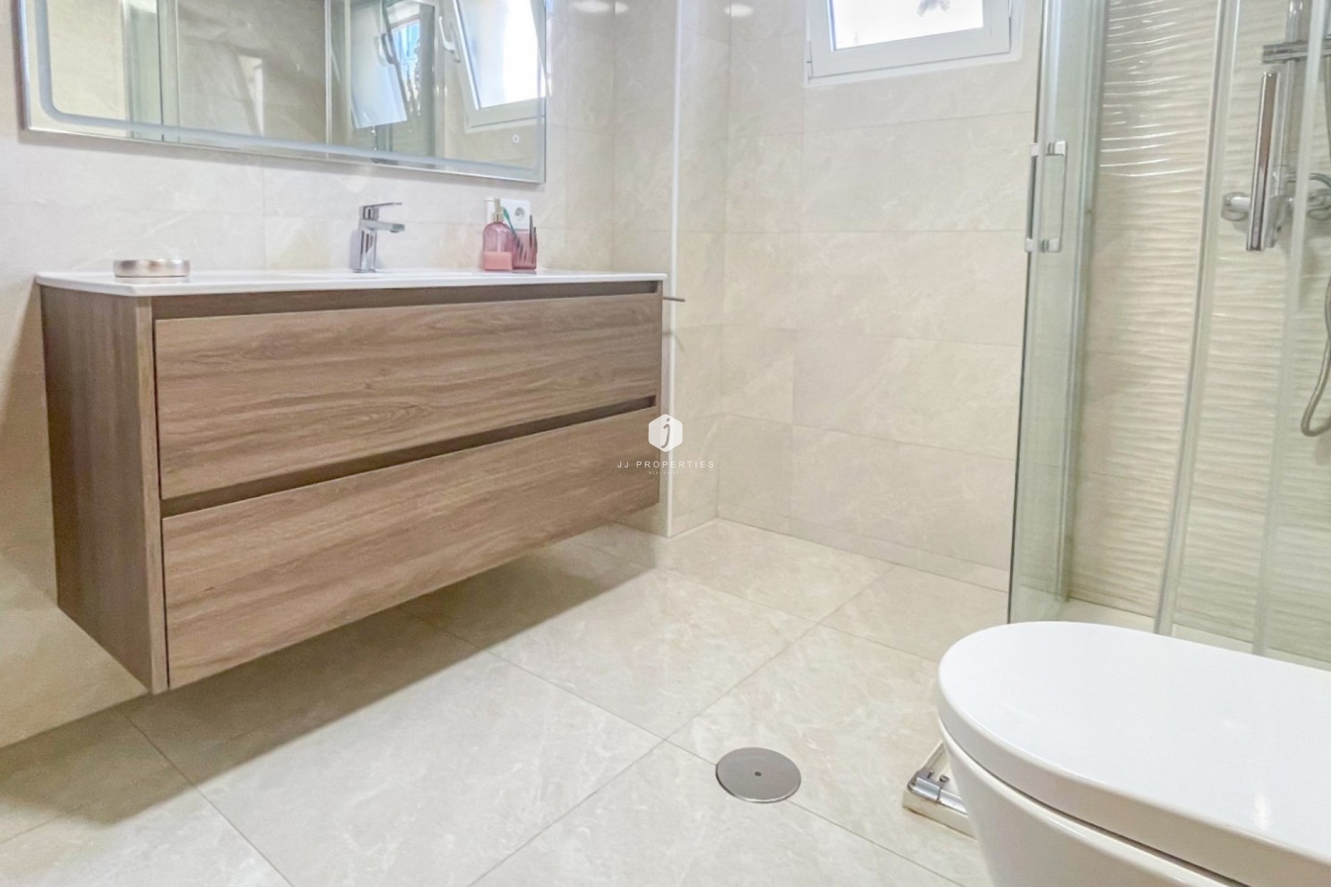 Z drugiej ręki - Szalet -
Orihuela Costa - Costa Blanca