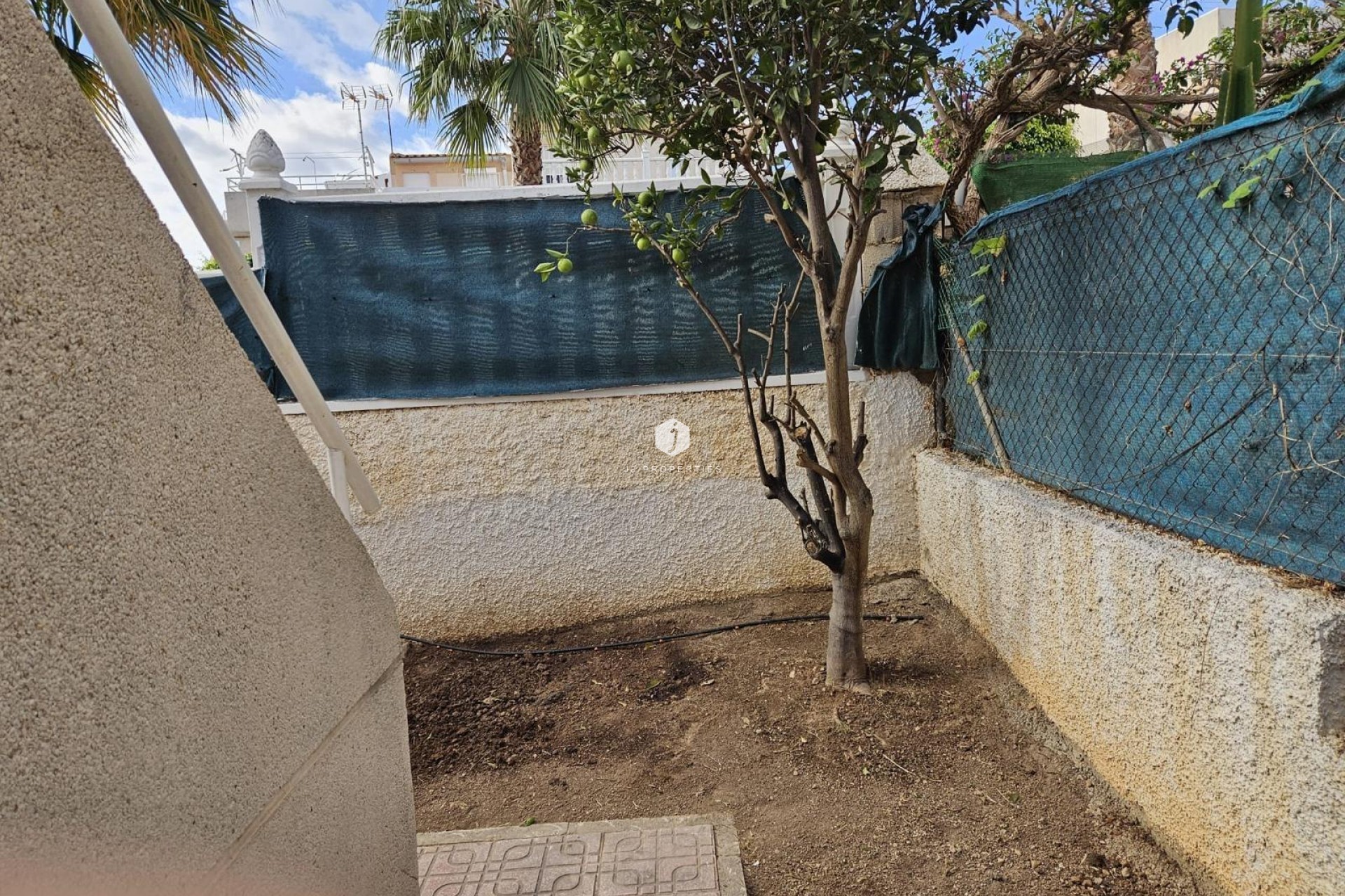 Z drugiej ręki - Szalet -
Orihuela Costa - Los Altos