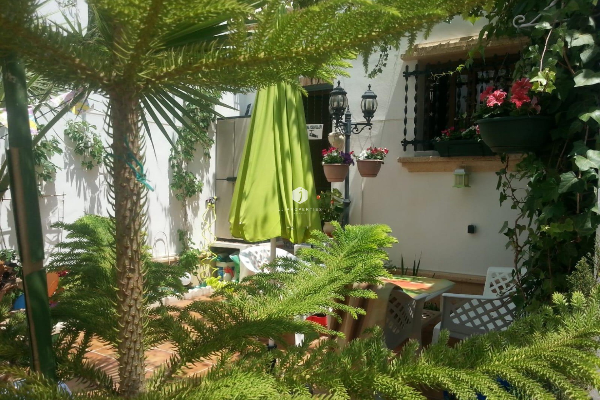 Z drugiej ręki - Szalet -
Orihuela Costa - PAU 8