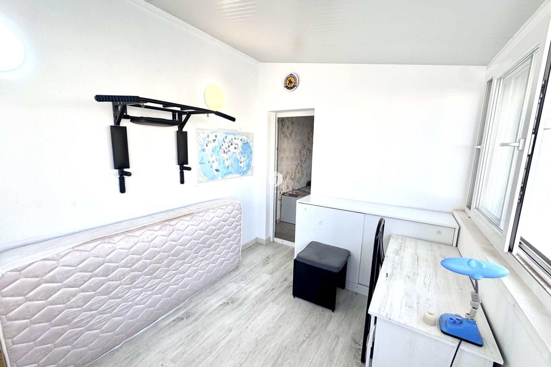 Z drugiej ręki - Szalet -
Orihuela Costa - Playa Flamenca