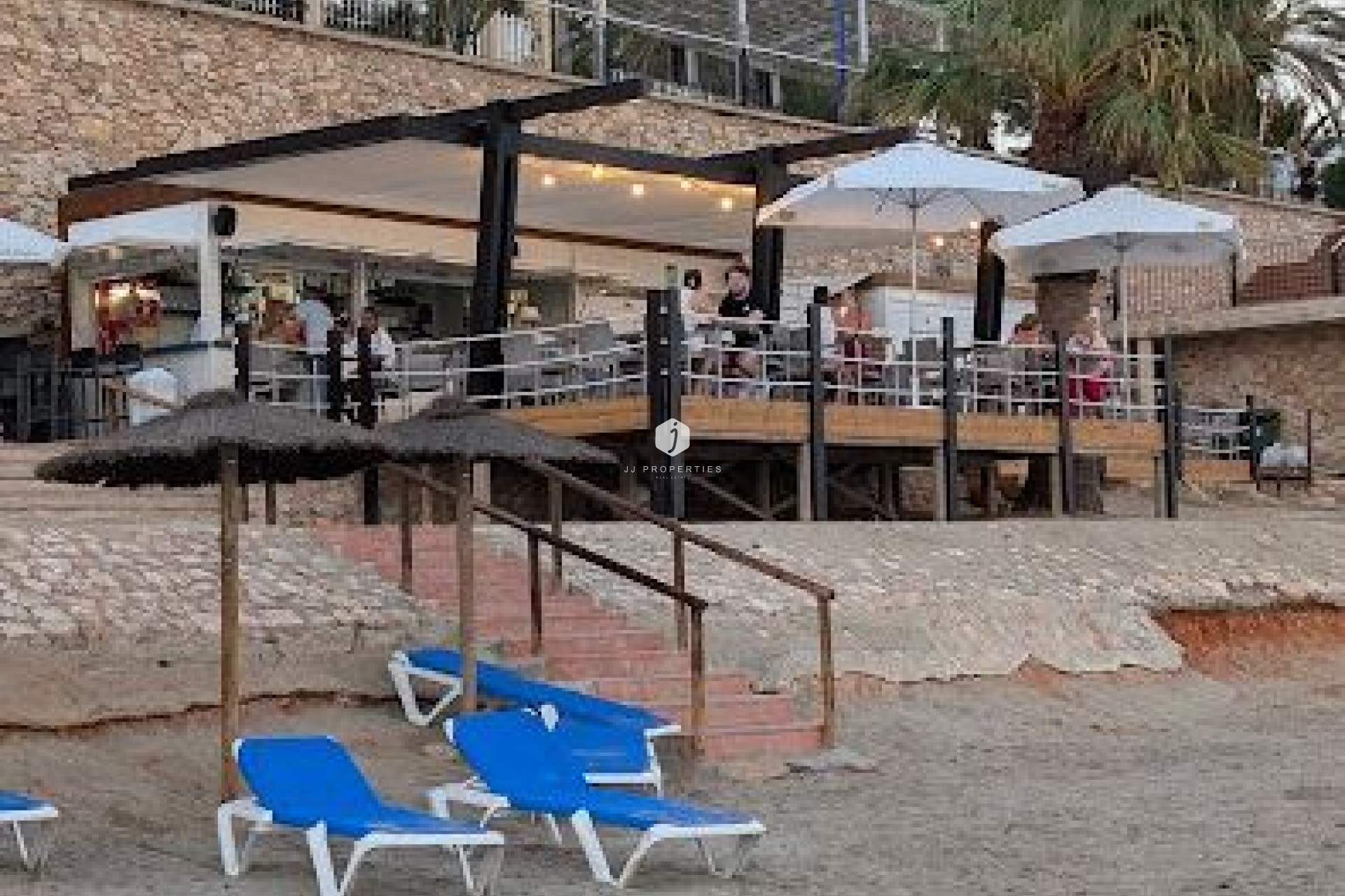 Z drugiej ręki - Szalet -
Orihuela Costa - Punta Prima