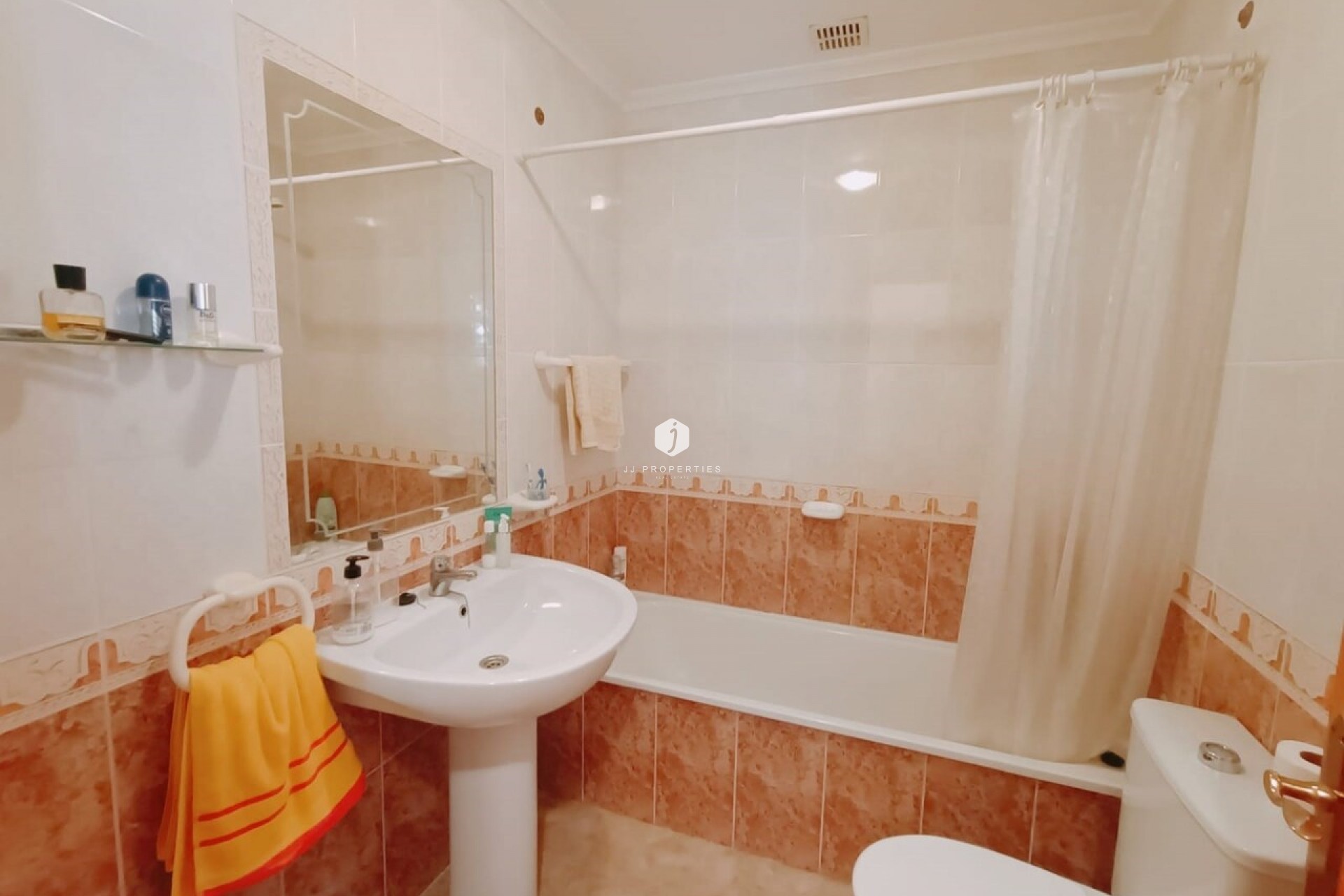 Z drugiej ręki - Szalet -
Playa Flamenca - Costa Blanca