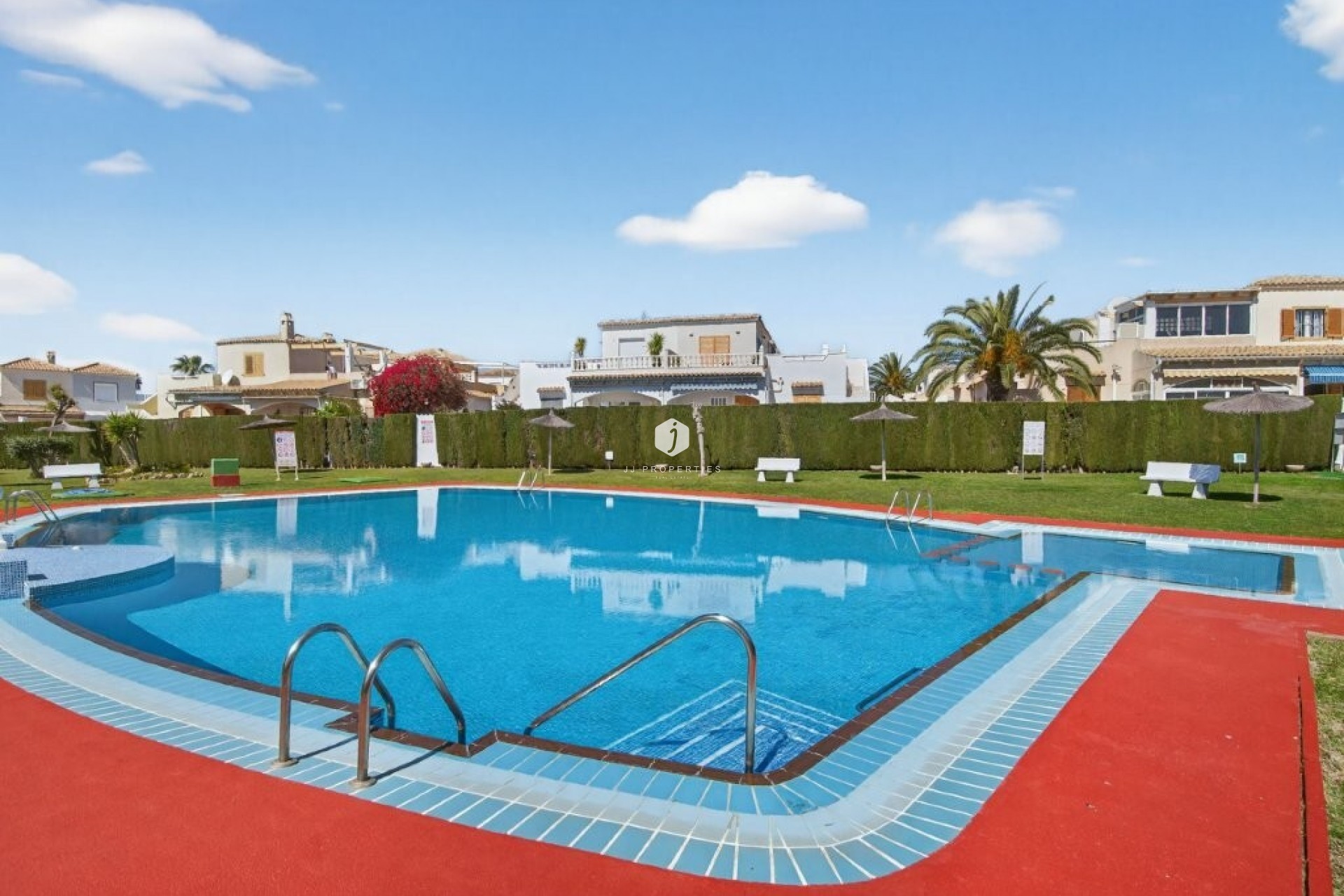 Z drugiej ręki - Szalet -
Playa Flamenca - Serena III