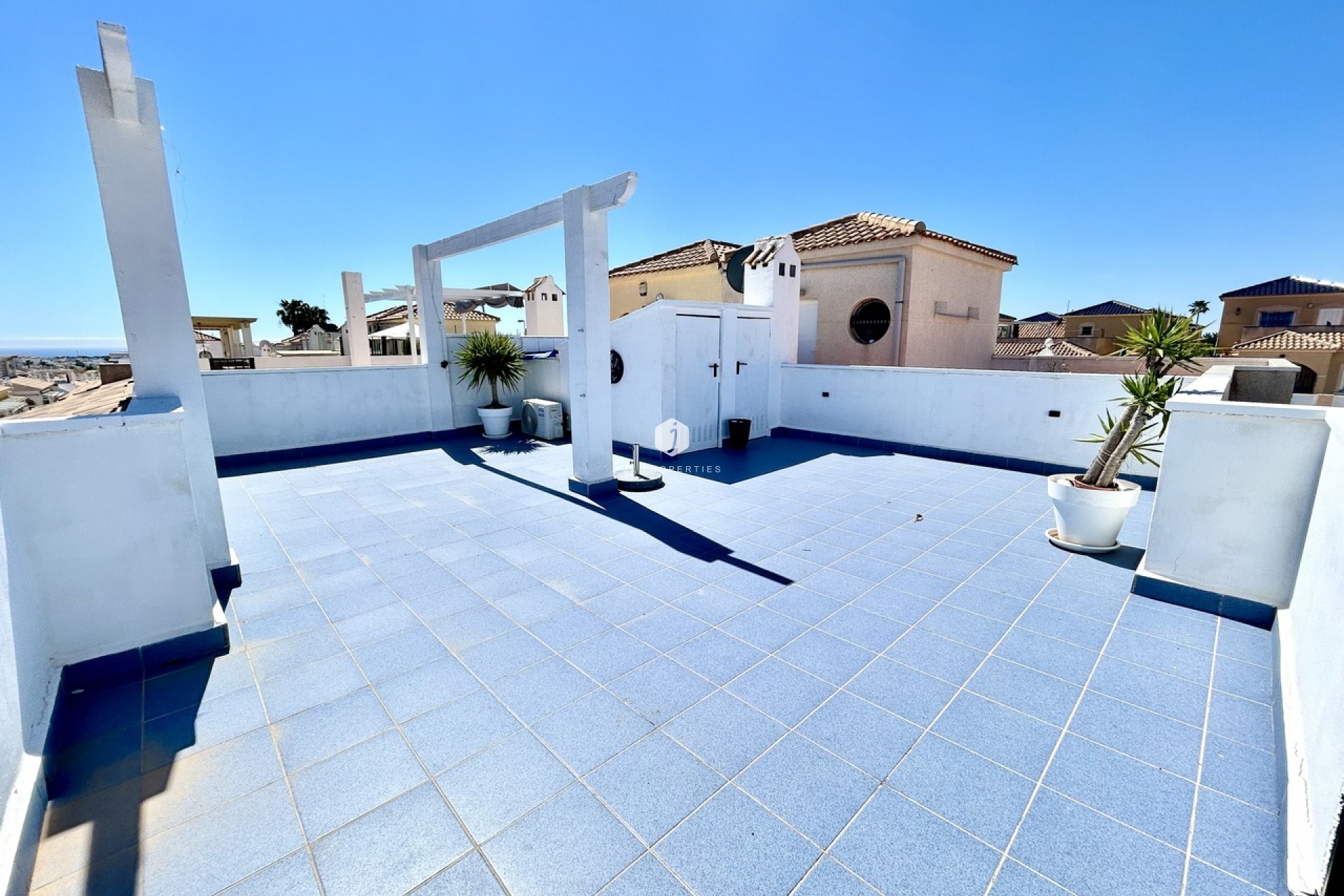 Z drugiej ręki - Szalet -
Punta Prima - Costa Blanca