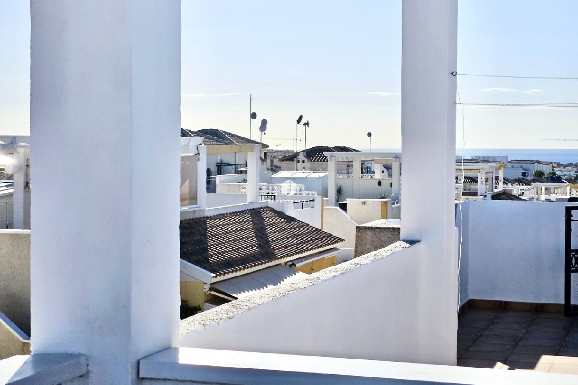 Z drugiej ręki - Szalet -
Punta Prima - Costa Blanca