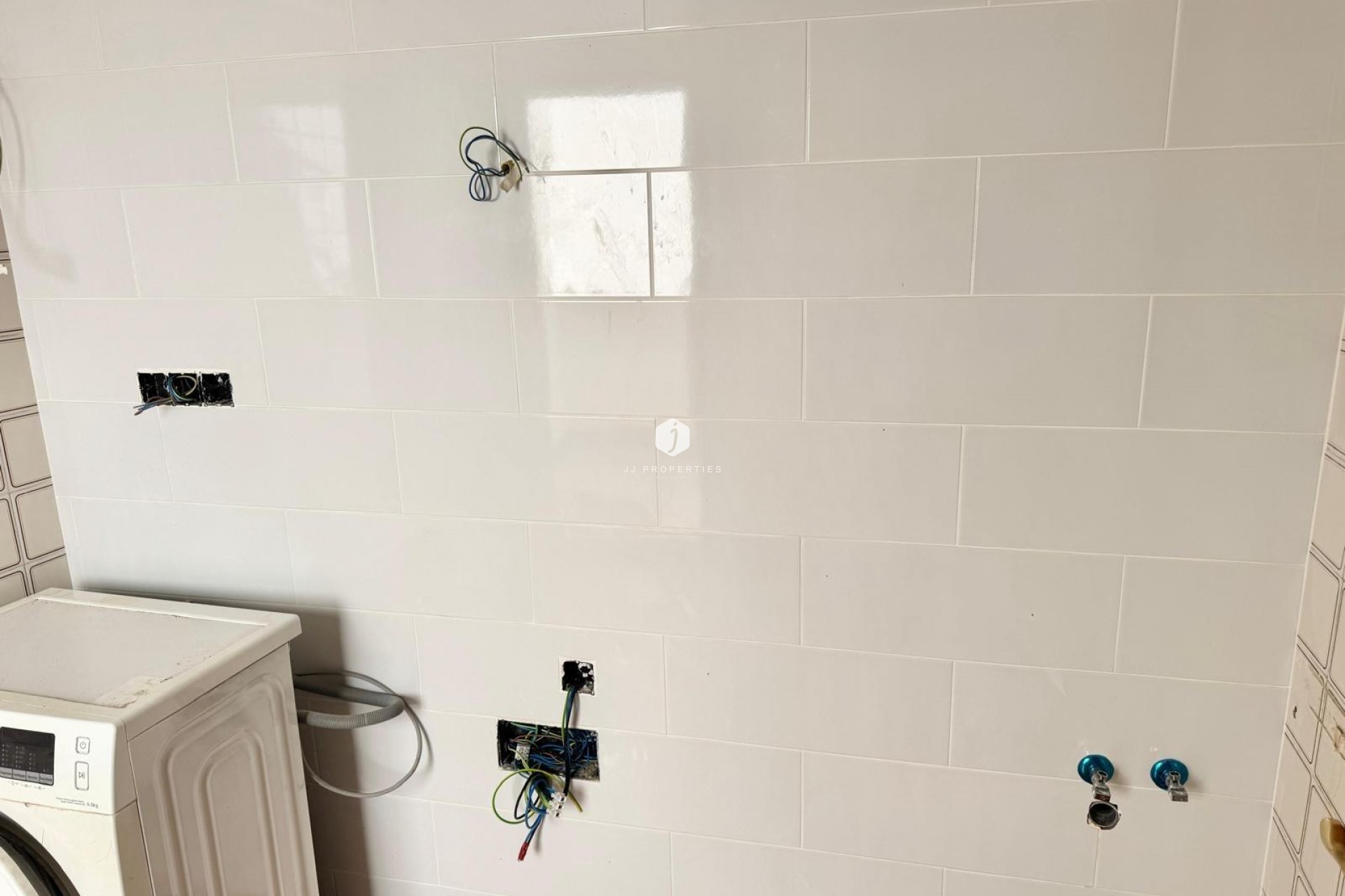 Z drugiej ręki - Szalet -
Rojales - Las Cuevas