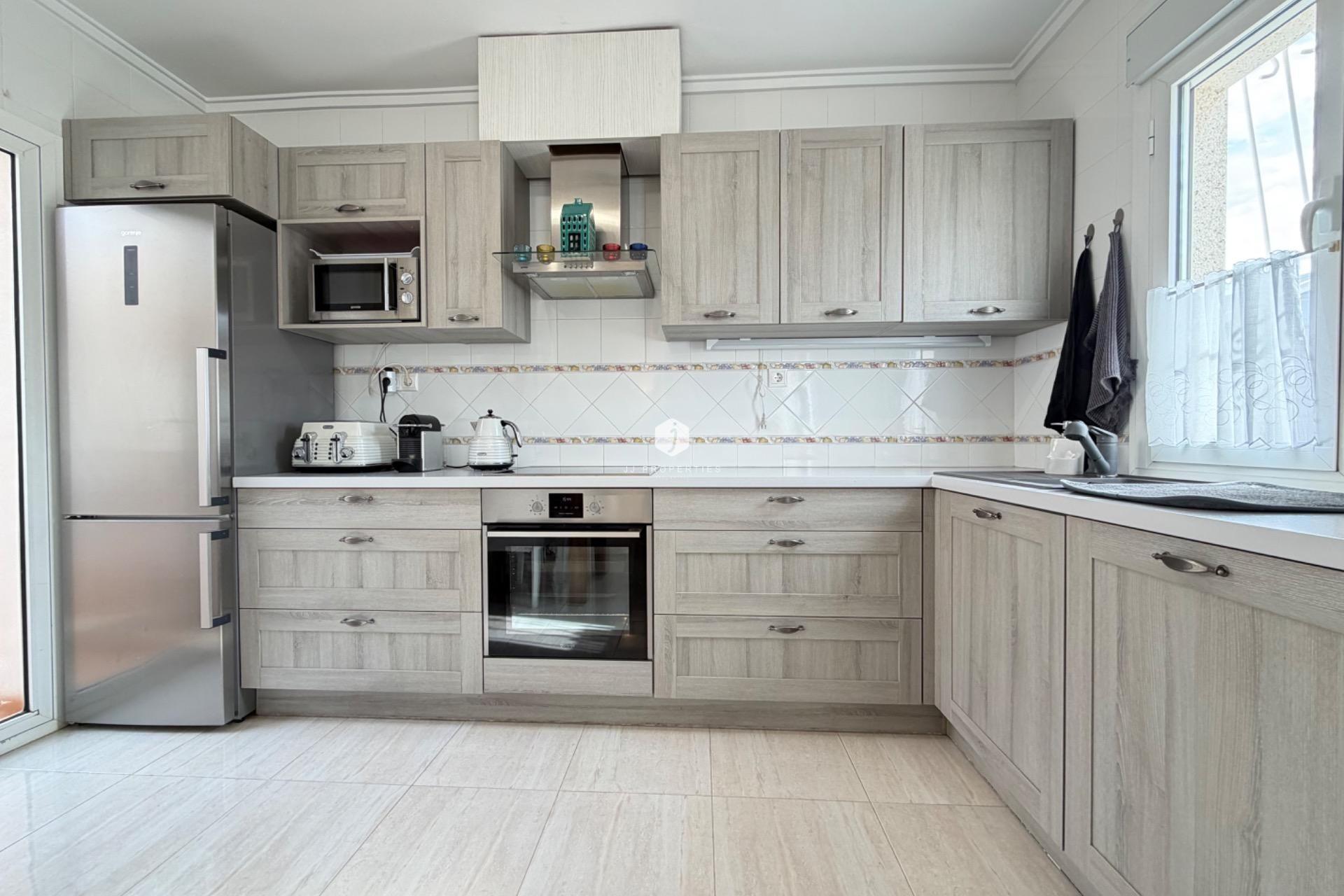 Z drugiej ręki - Szalet -
Rojales - Pueblo