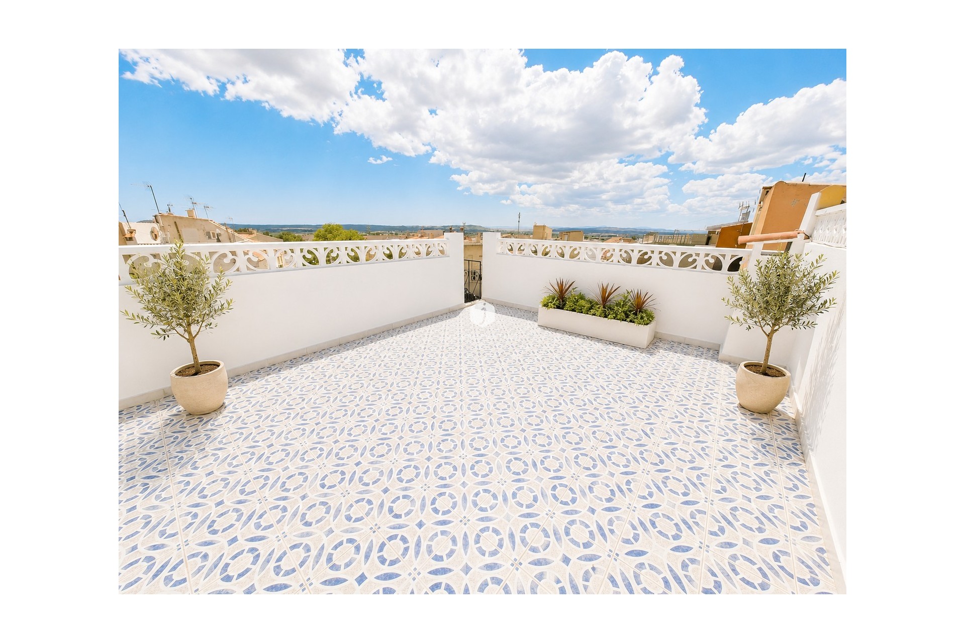 Z drugiej ręki - Szalet -
San Fulgencio - Costa Blanca