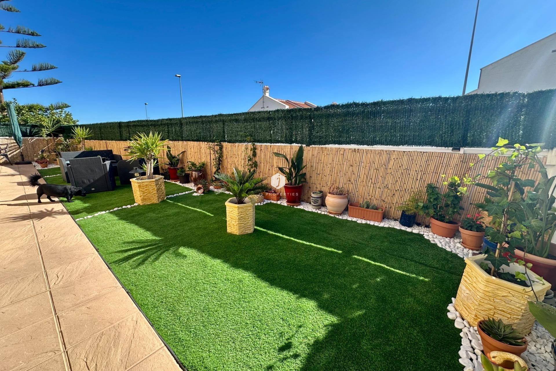 Z drugiej ręki - Szalet -
San Miguel de Salinas - Residencial Los Flamencos