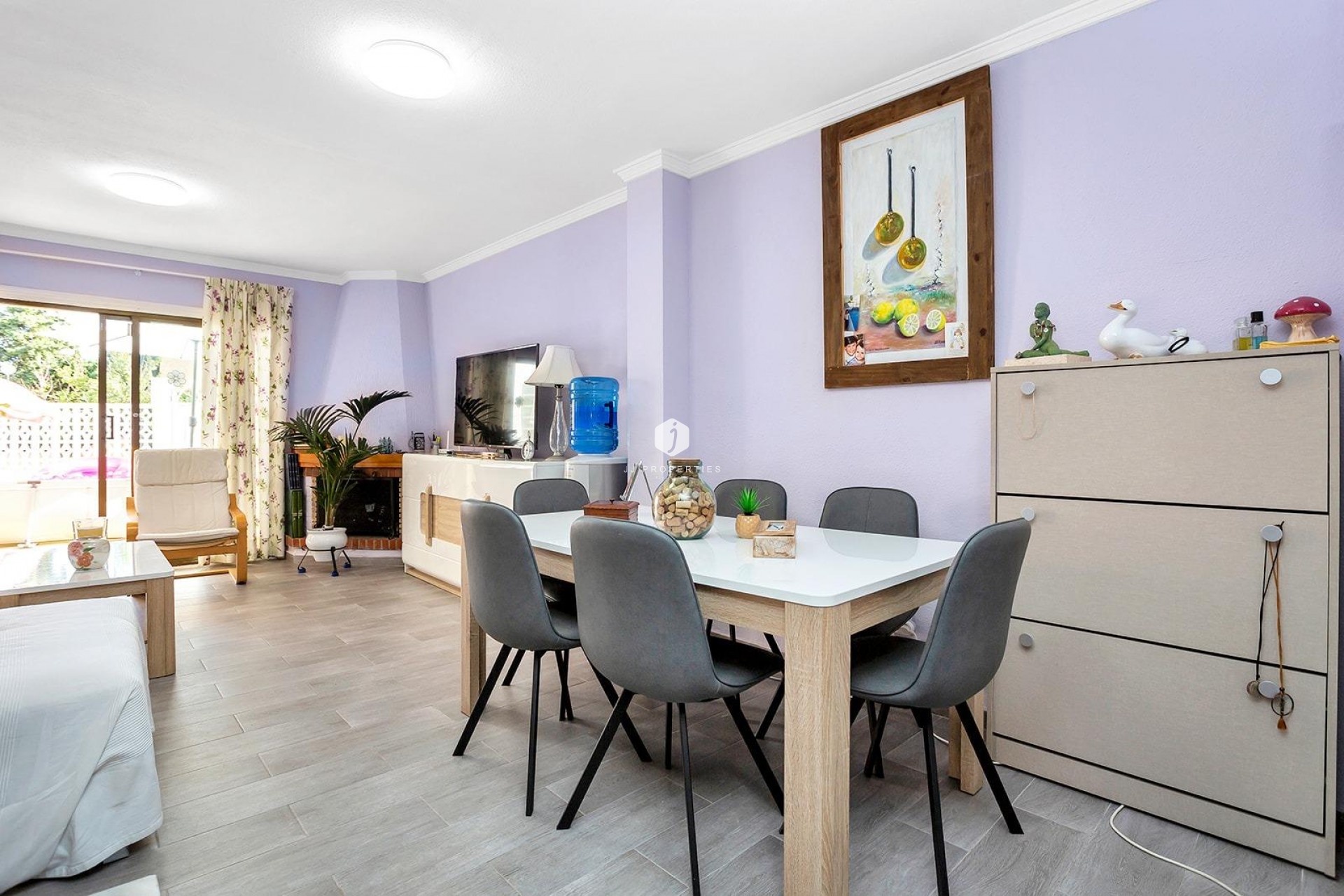 Z drugiej ręki - Szalet -
Torrevieja - Aguas Nuevas 1