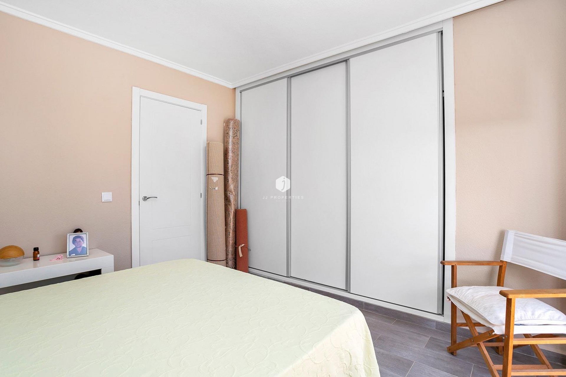 Z drugiej ręki - Szalet -
Torrevieja - Aguas Nuevas 1