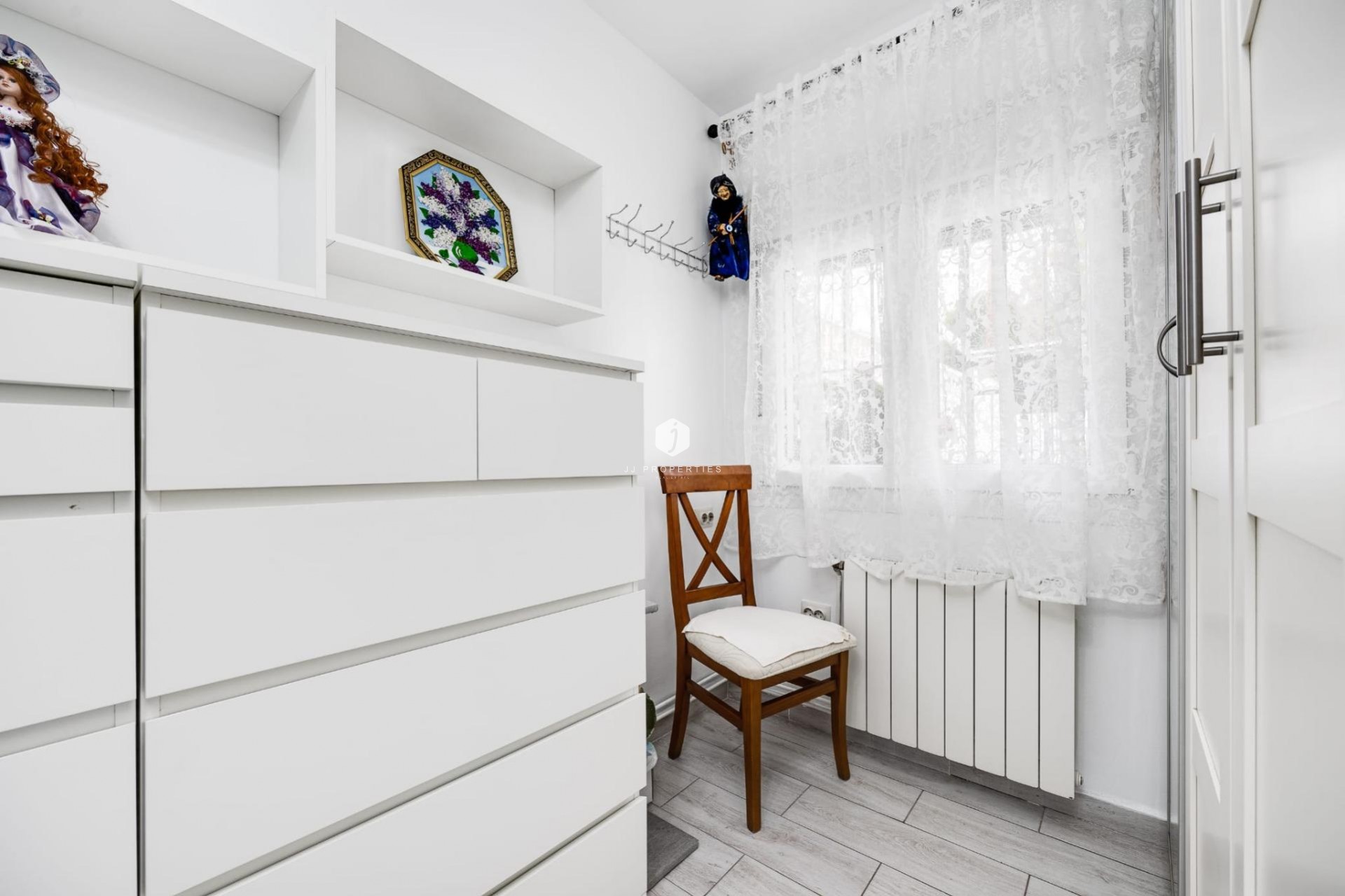 Z drugiej ręki - Szalet -
Torrevieja - Calas blanca