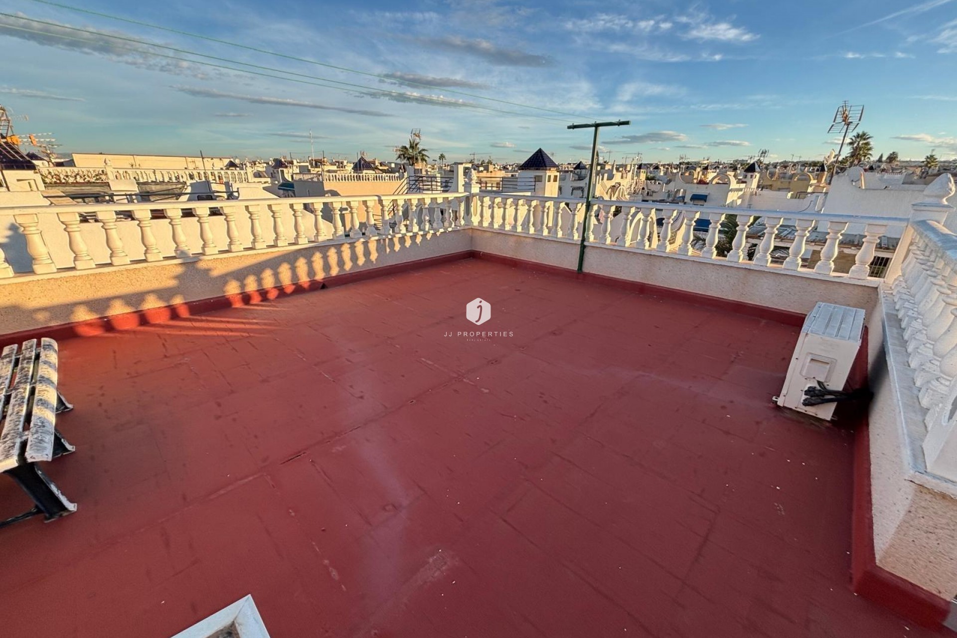 Z drugiej ręki - Szalet -
Torrevieja - Carrefour