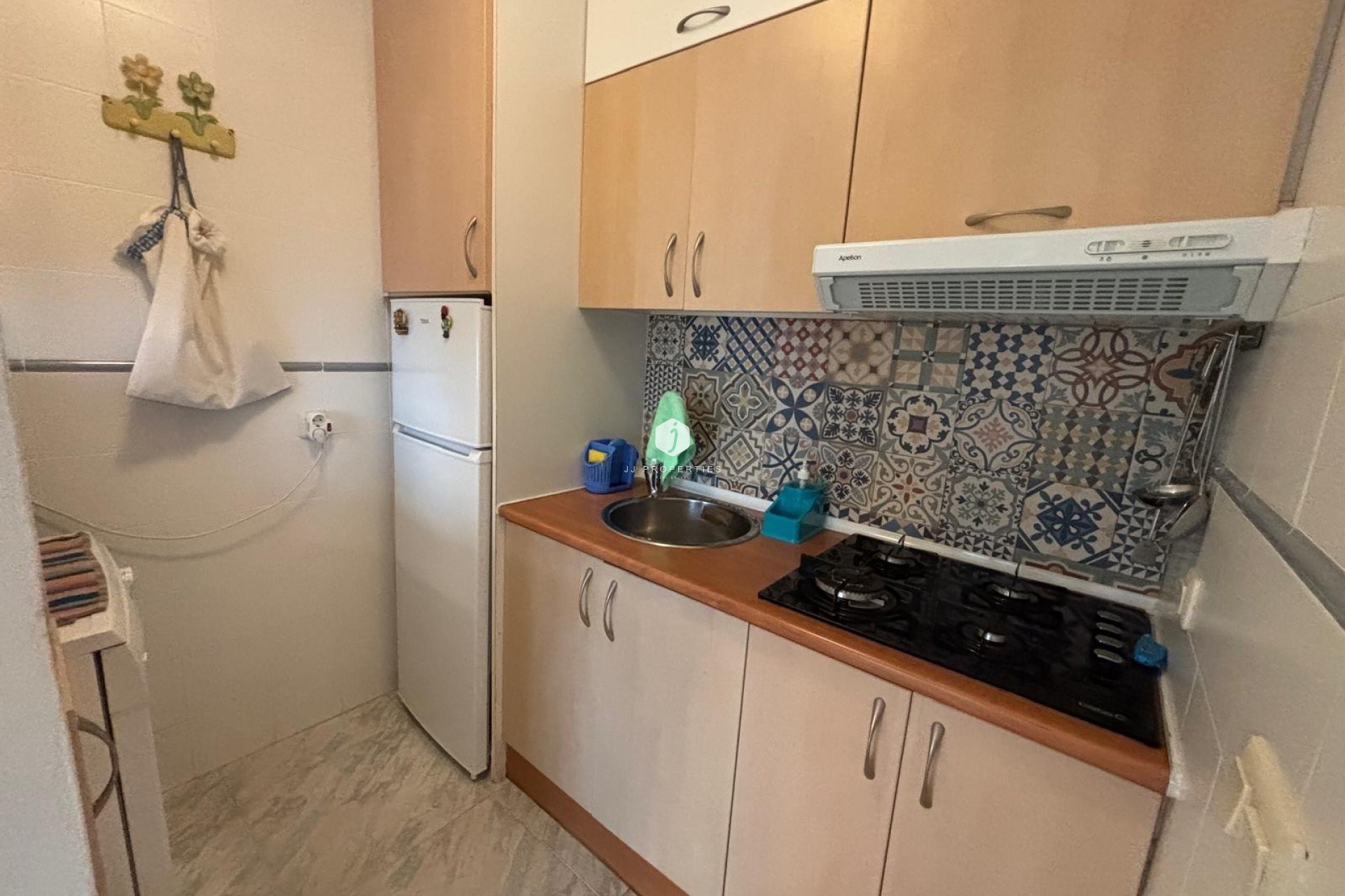 Z drugiej ręki - Szalet -
Torrevieja - Carrefour