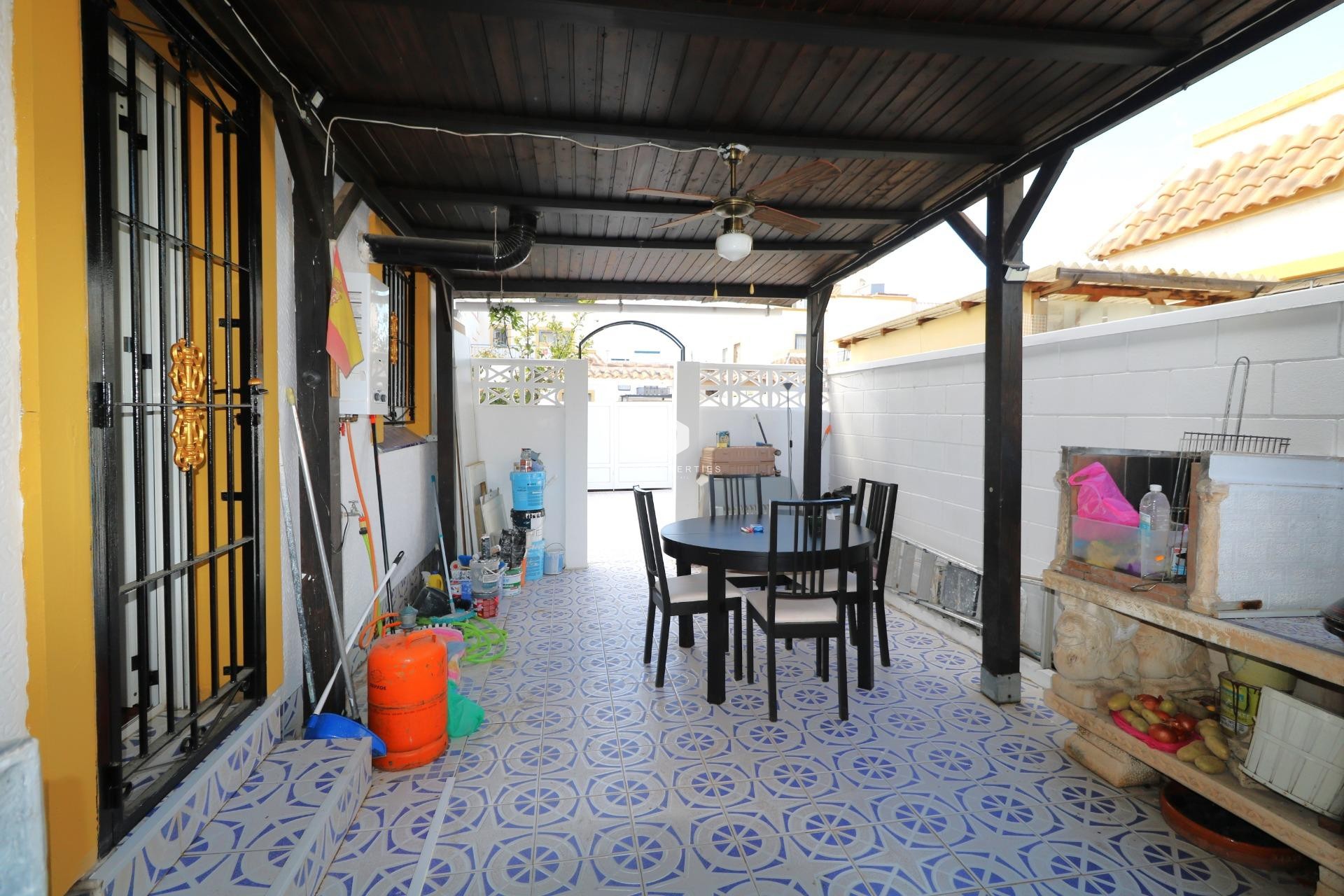 Z drugiej ręki - Szalet -
Torrevieja - Carrefour