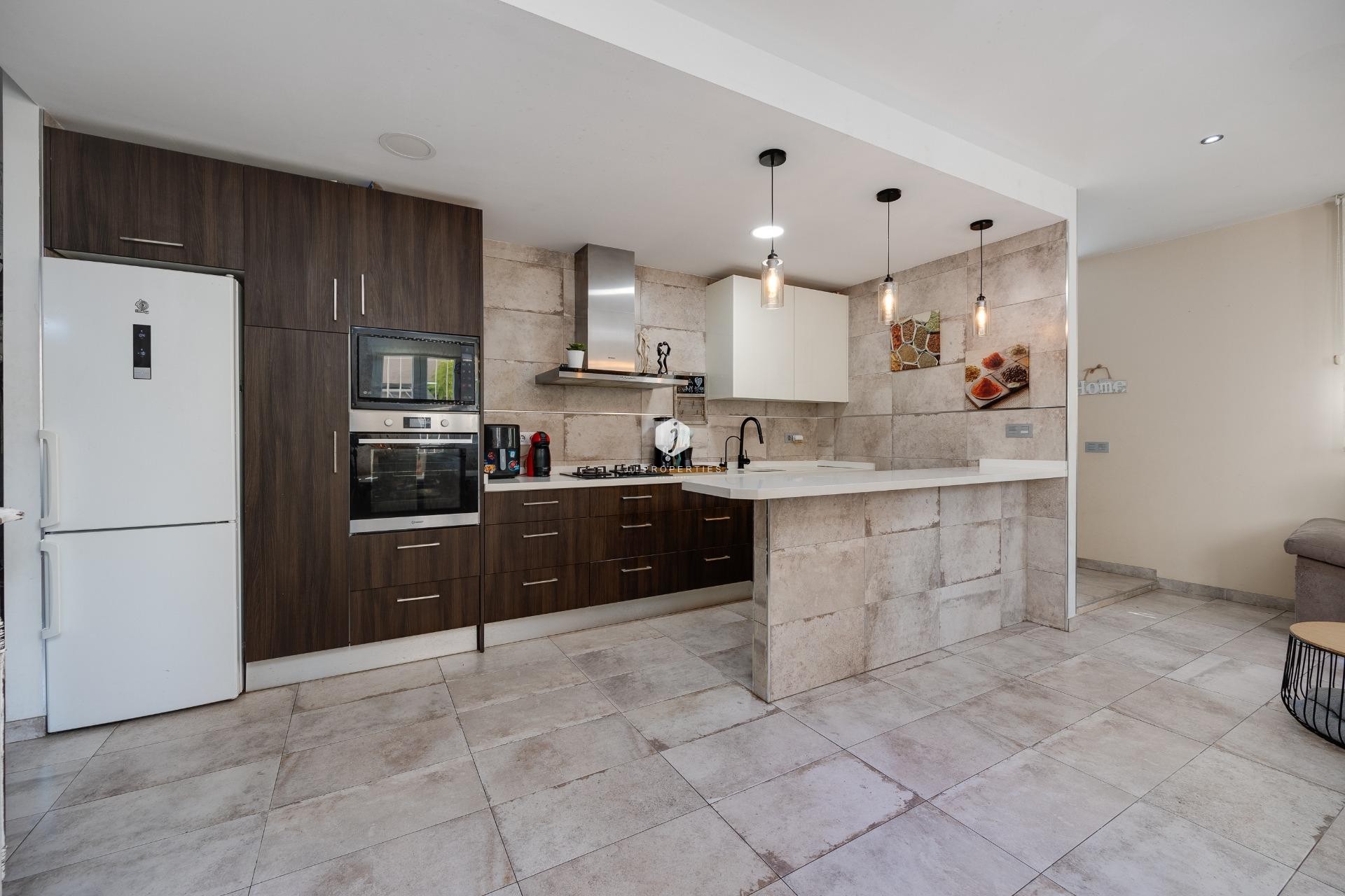 Z drugiej ręki - Szalet -
Torrevieja - Centro