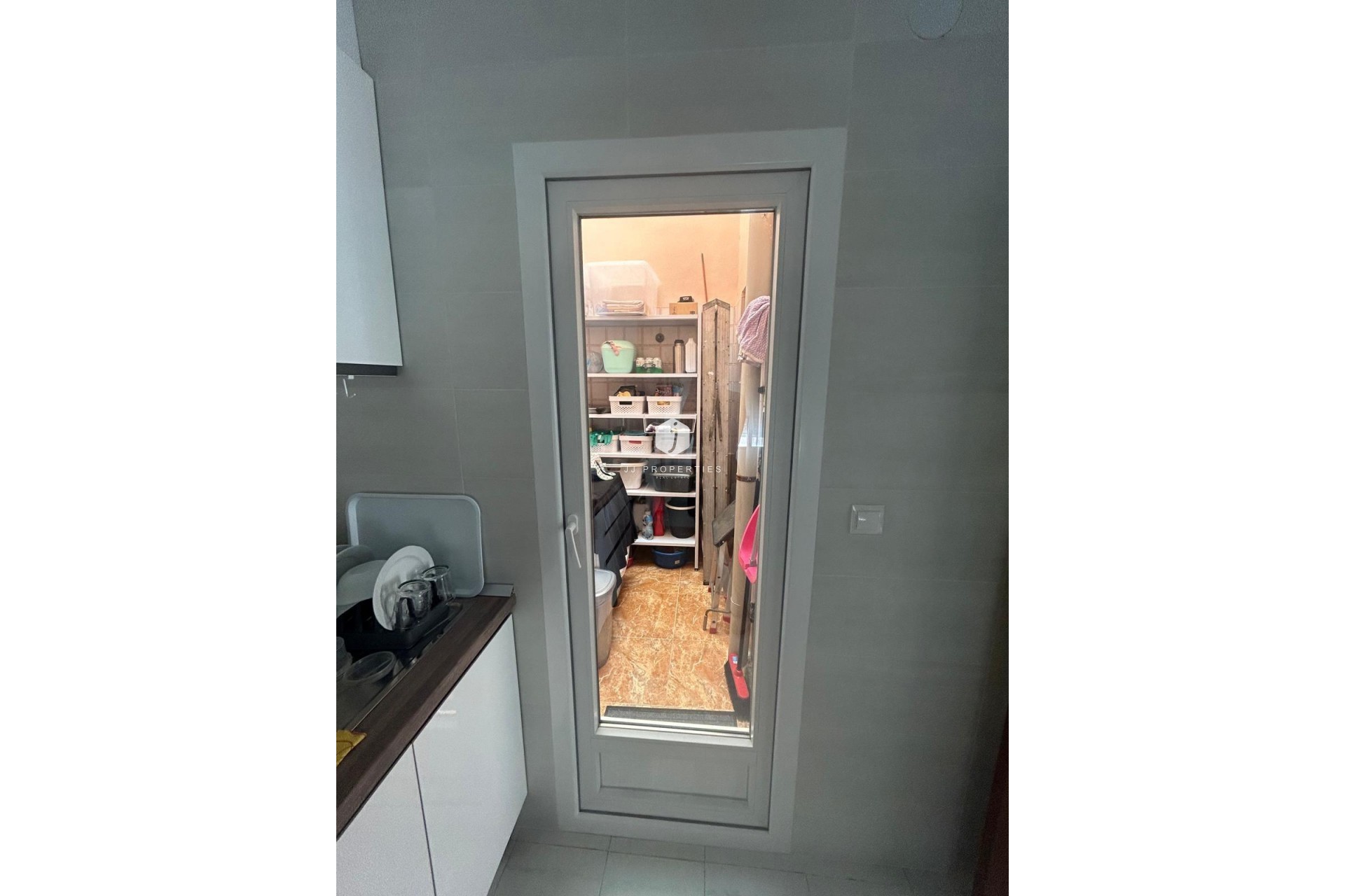 Z drugiej ręki - Szalet -
Torrevieja - Centro