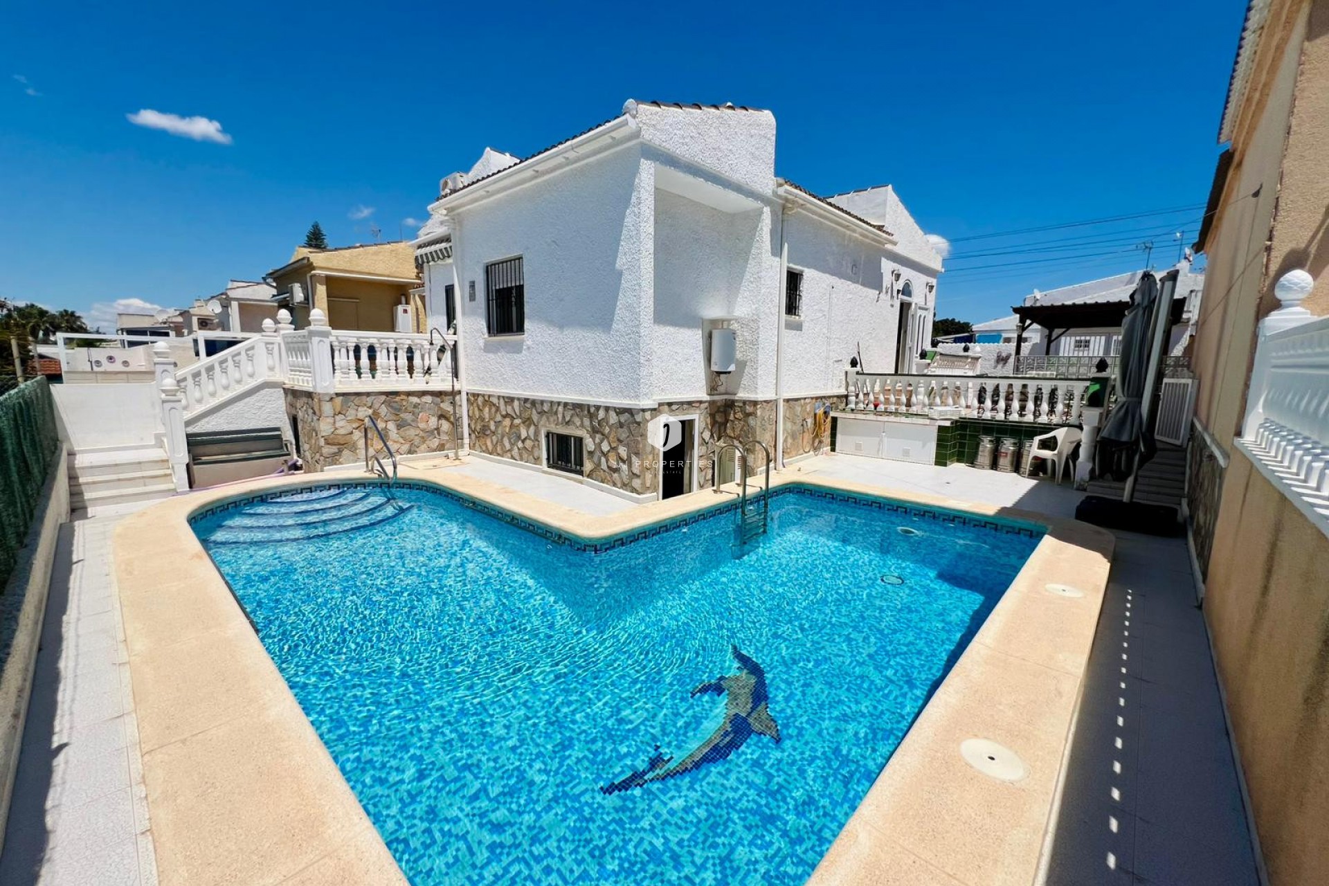 Z drugiej ręki - Szalet -
Torrevieja - Costa Blanca