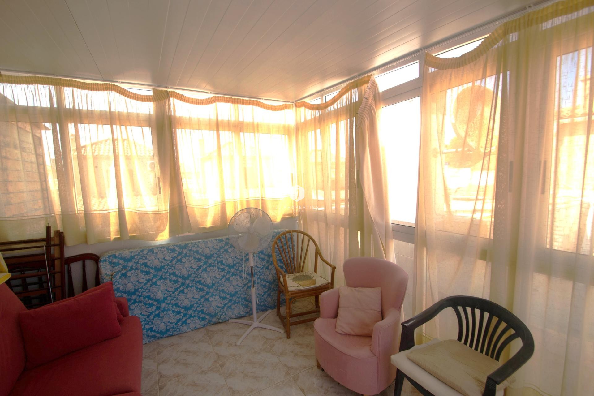 Z drugiej ręki - Szalet -
Torrevieja - Costa Blanca