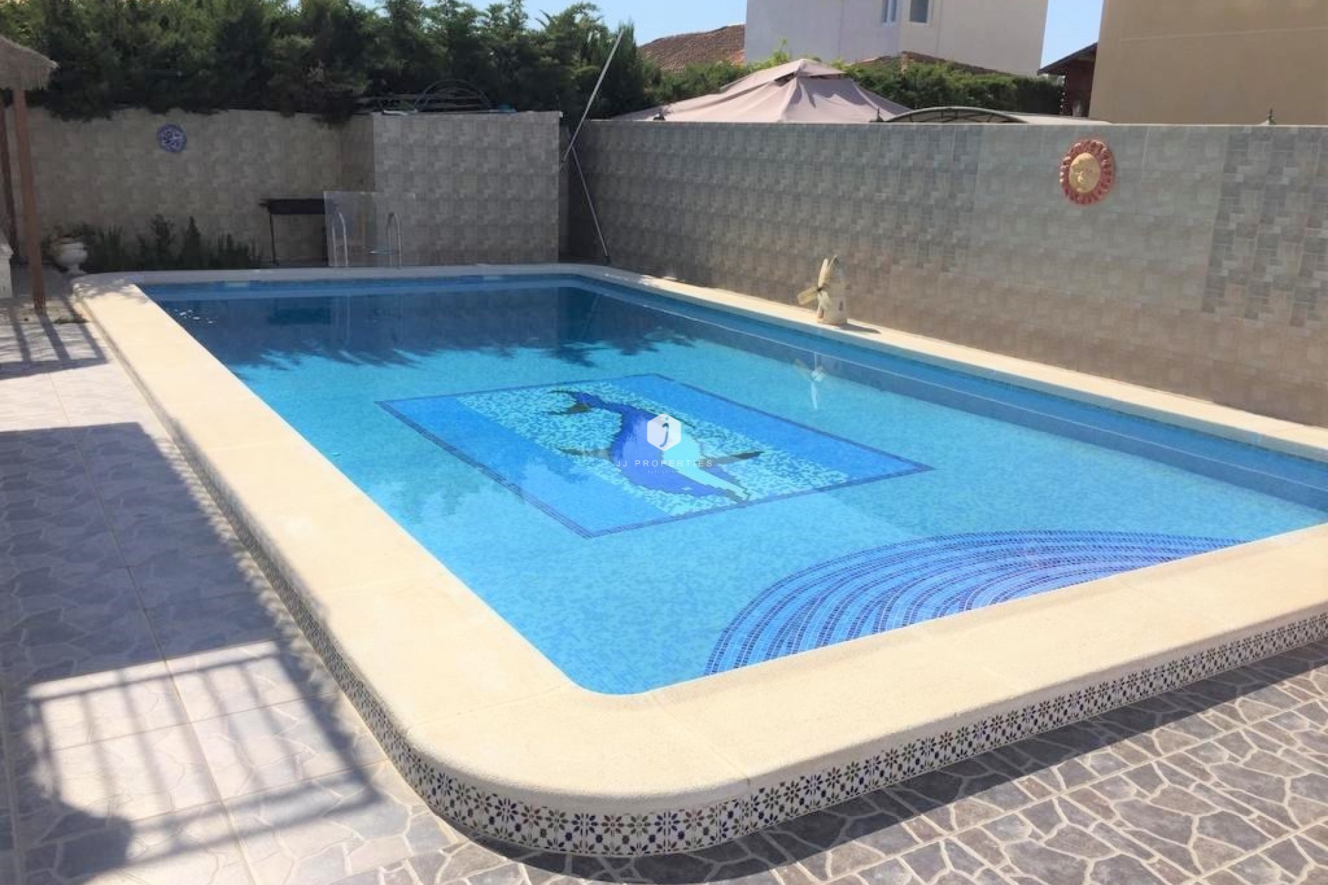 Z drugiej ręki - Szalet -
Torrevieja - Costa Blanca