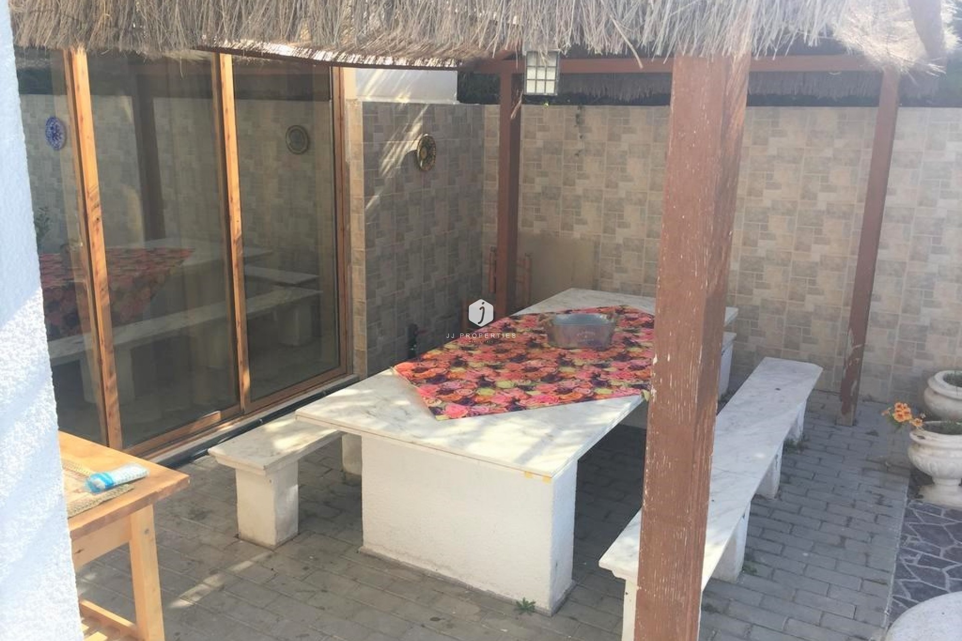 Z drugiej ręki - Szalet -
Torrevieja - Costa Blanca