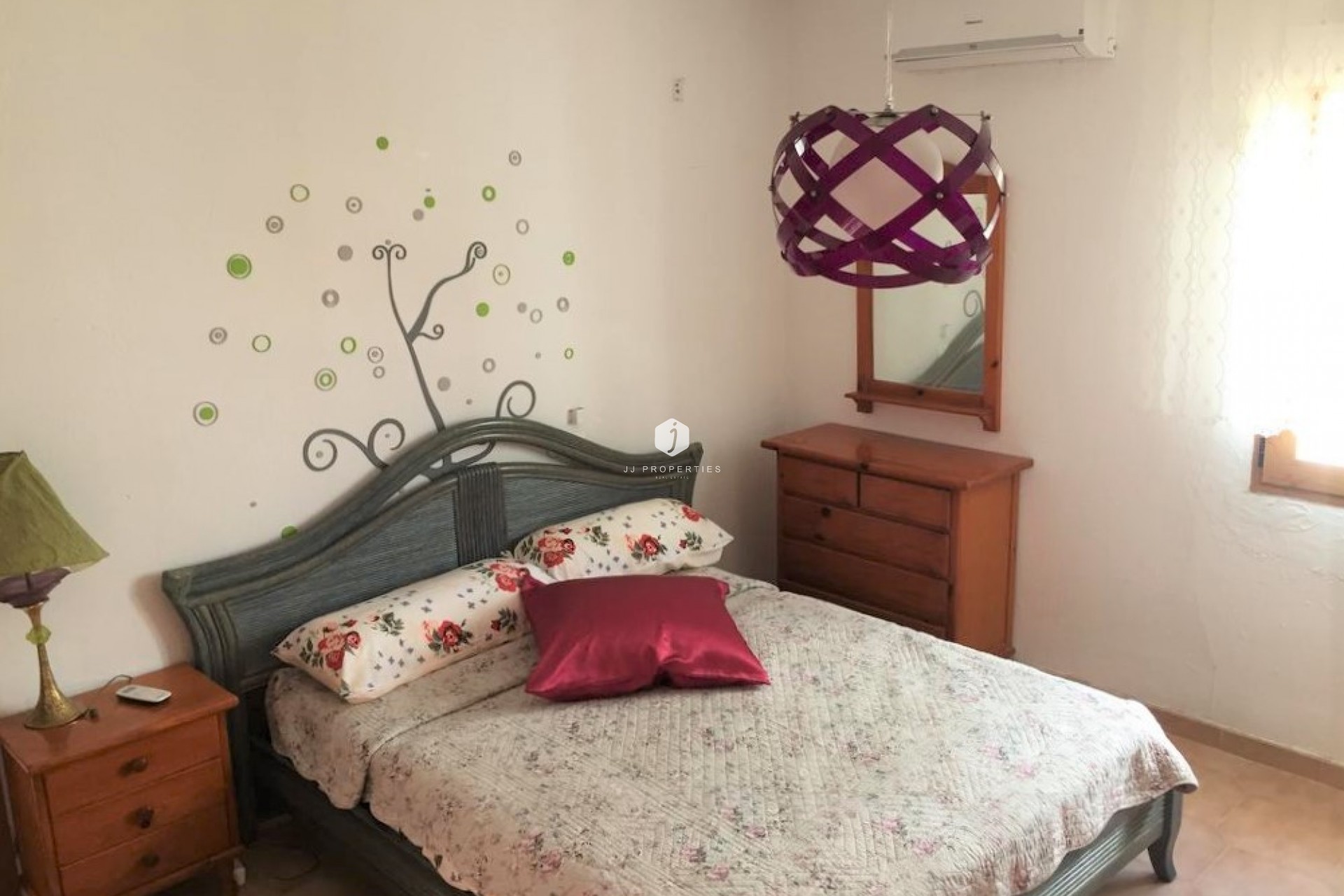 Z drugiej ręki - Szalet -
Torrevieja - Costa Blanca