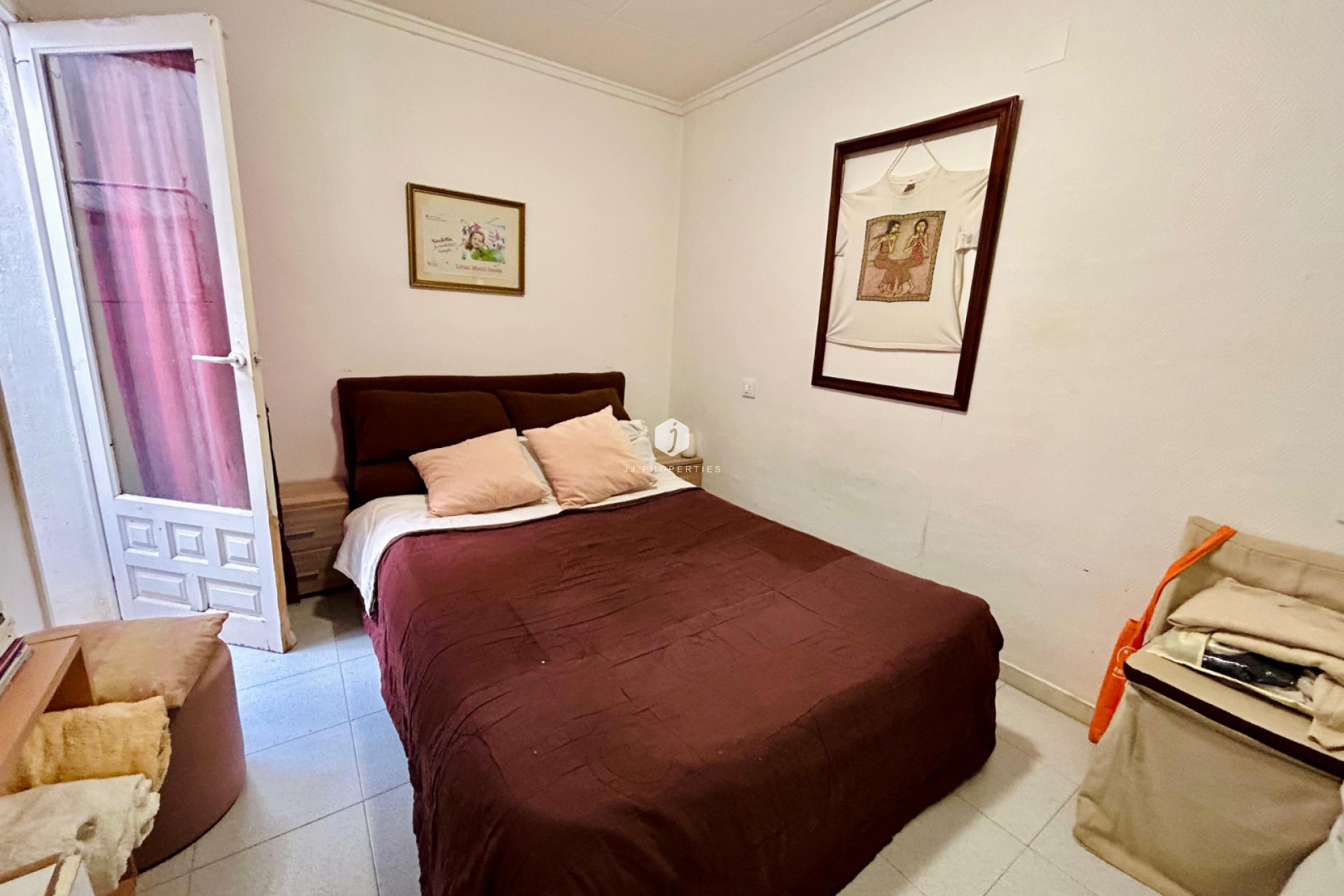 Z drugiej ręki - Szalet -
Torrevieja - Costa Blanca