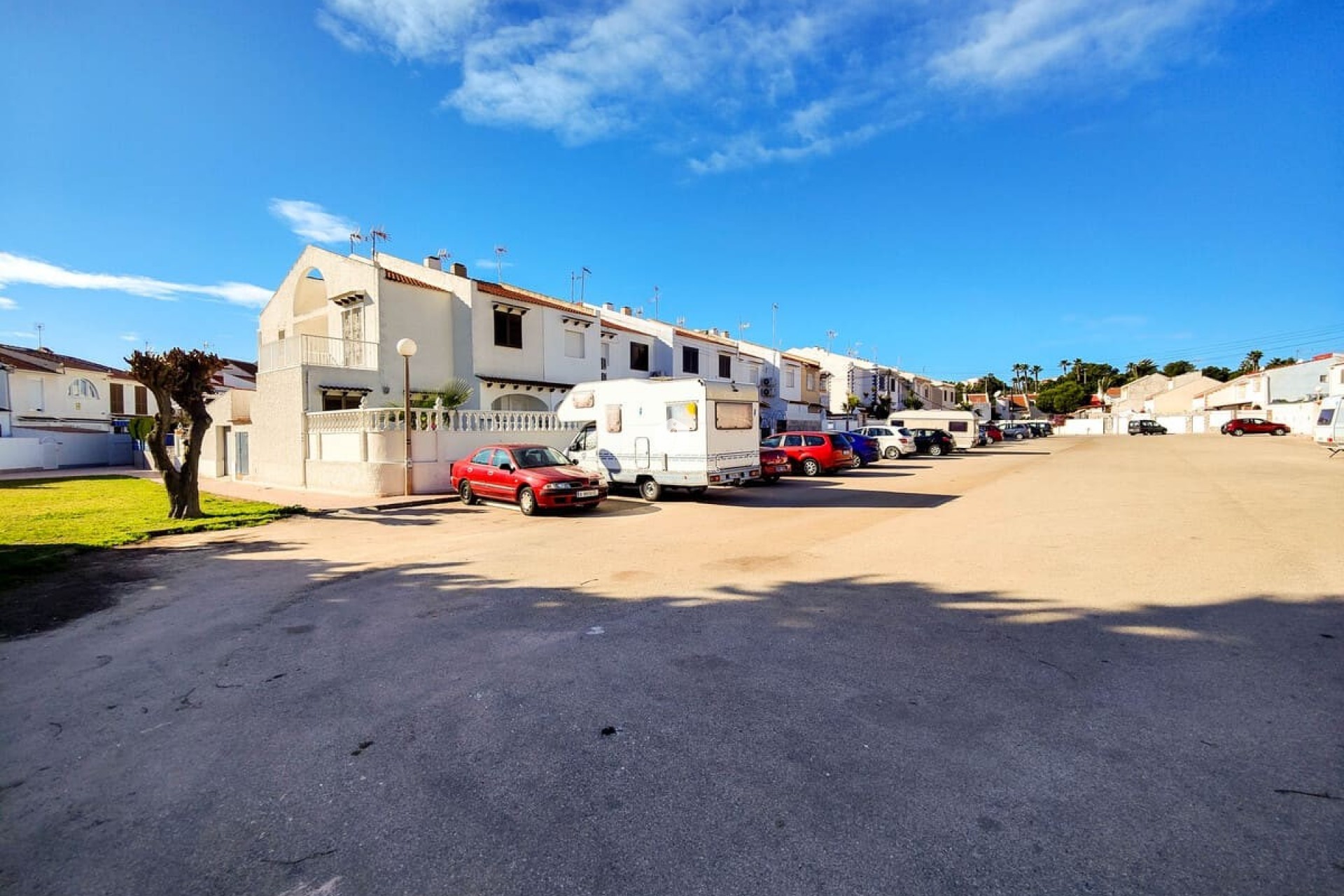 Z drugiej ręki - Szalet -
Torrevieja - Costa Blanca