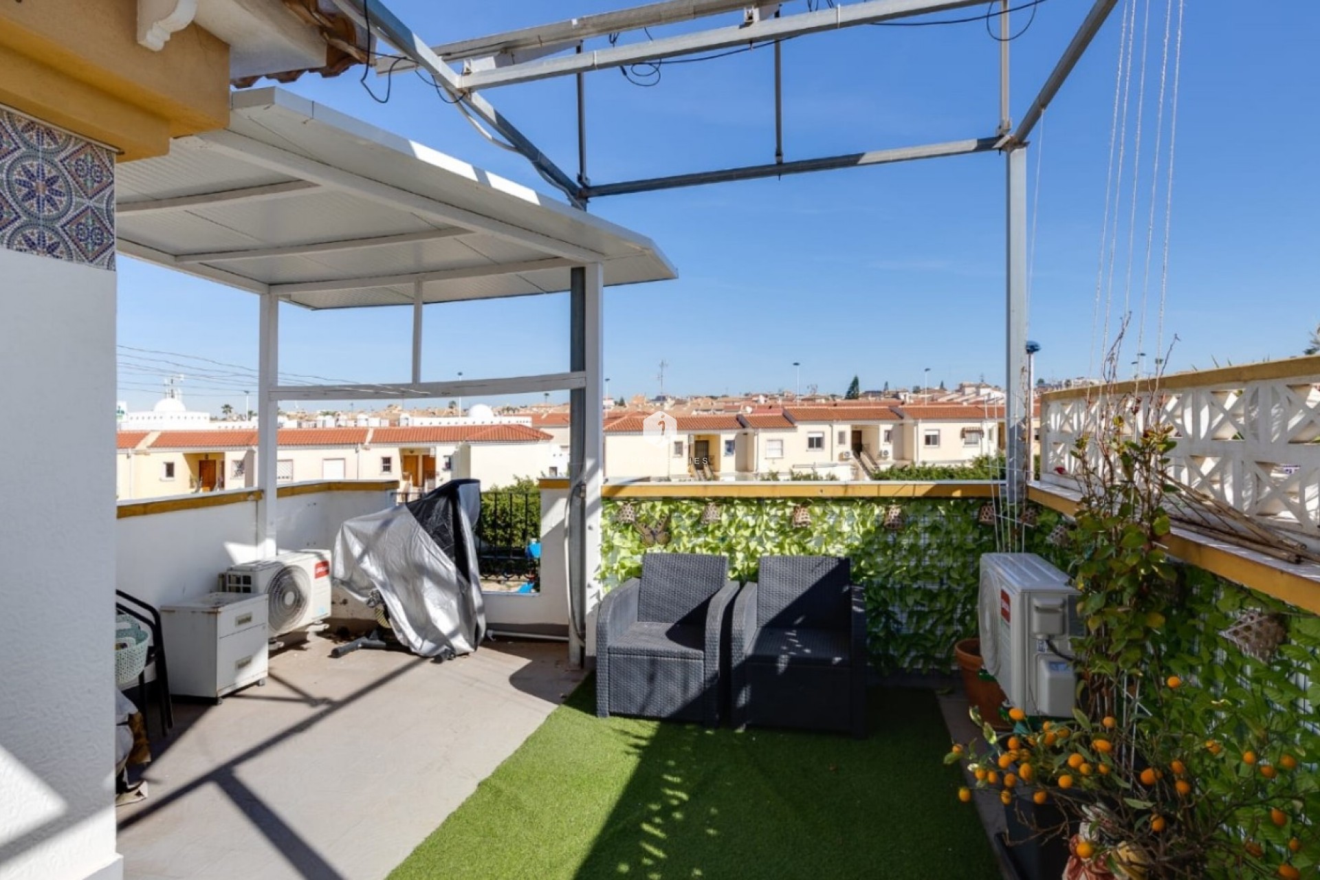 Z drugiej ręki - Szalet -
Torrevieja - Costa Blanca