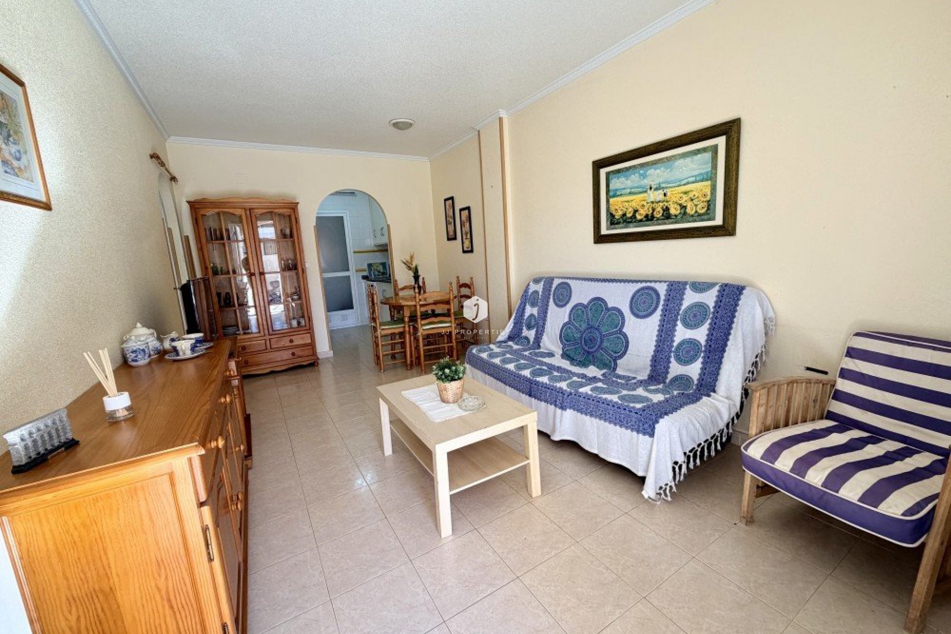 Z drugiej ręki - Szalet -
Torrevieja - Costa Blanca