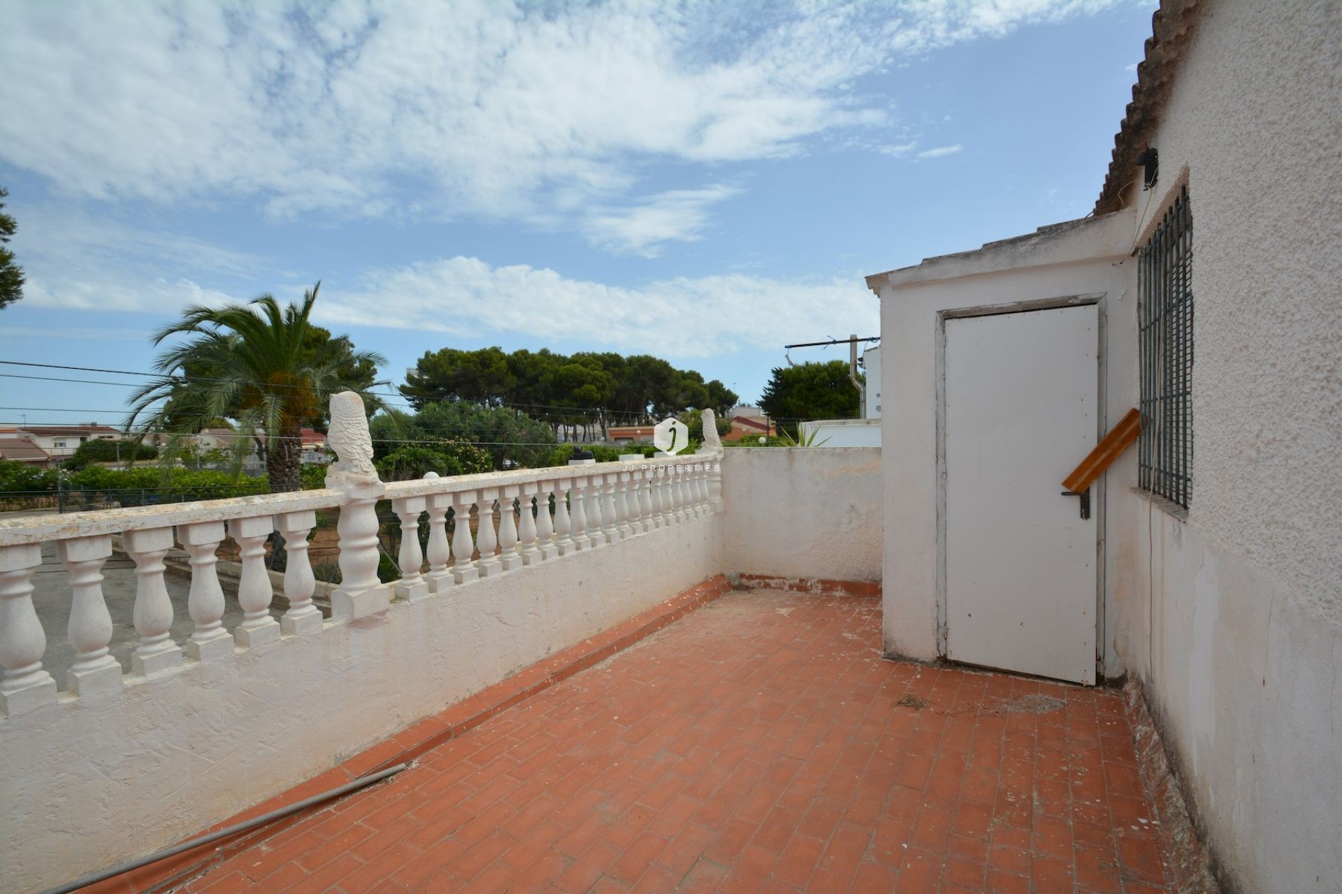 Z drugiej ręki - Szalet -
Torrevieja - Costa Blanca