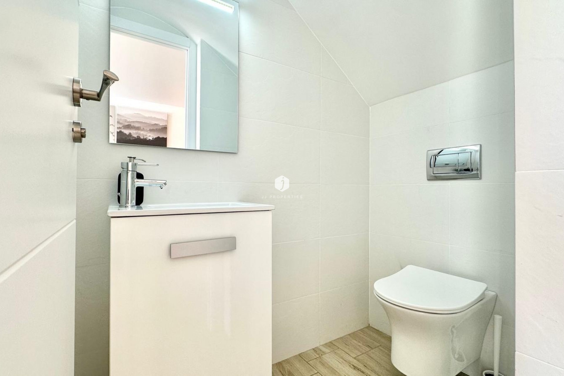 Z drugiej ręki - Szalet -
Torrevieja - Estacion de autobuses