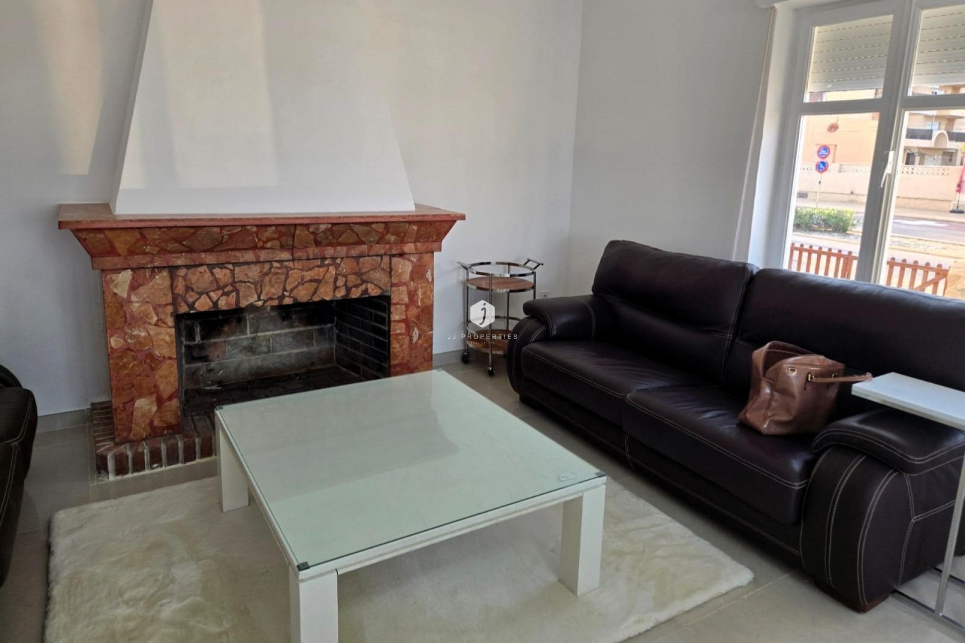 Z drugiej ręki - Szalet -
Torrevieja - La Mata