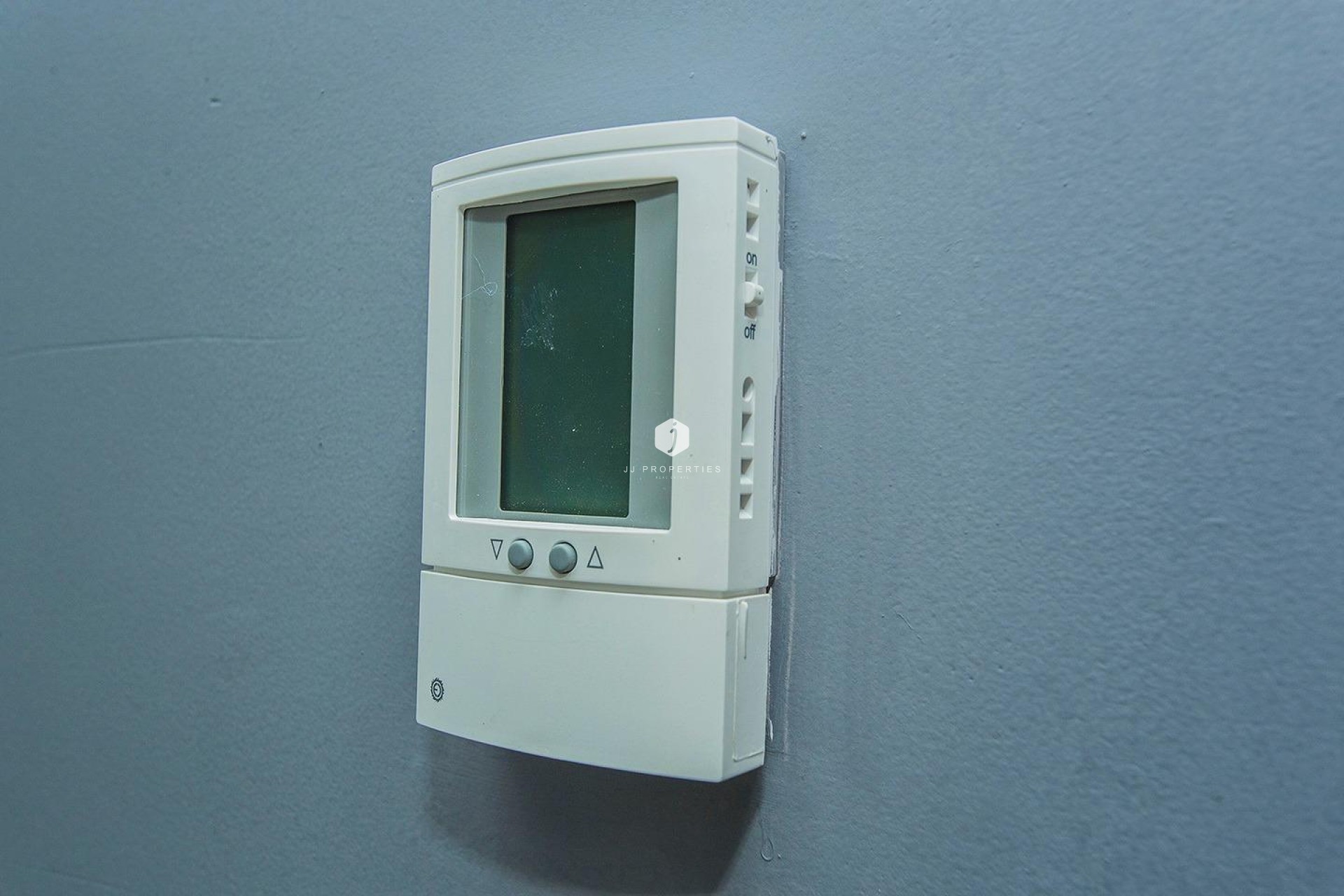 Z drugiej ręki - Szalet -
Torrevieja - La siesta