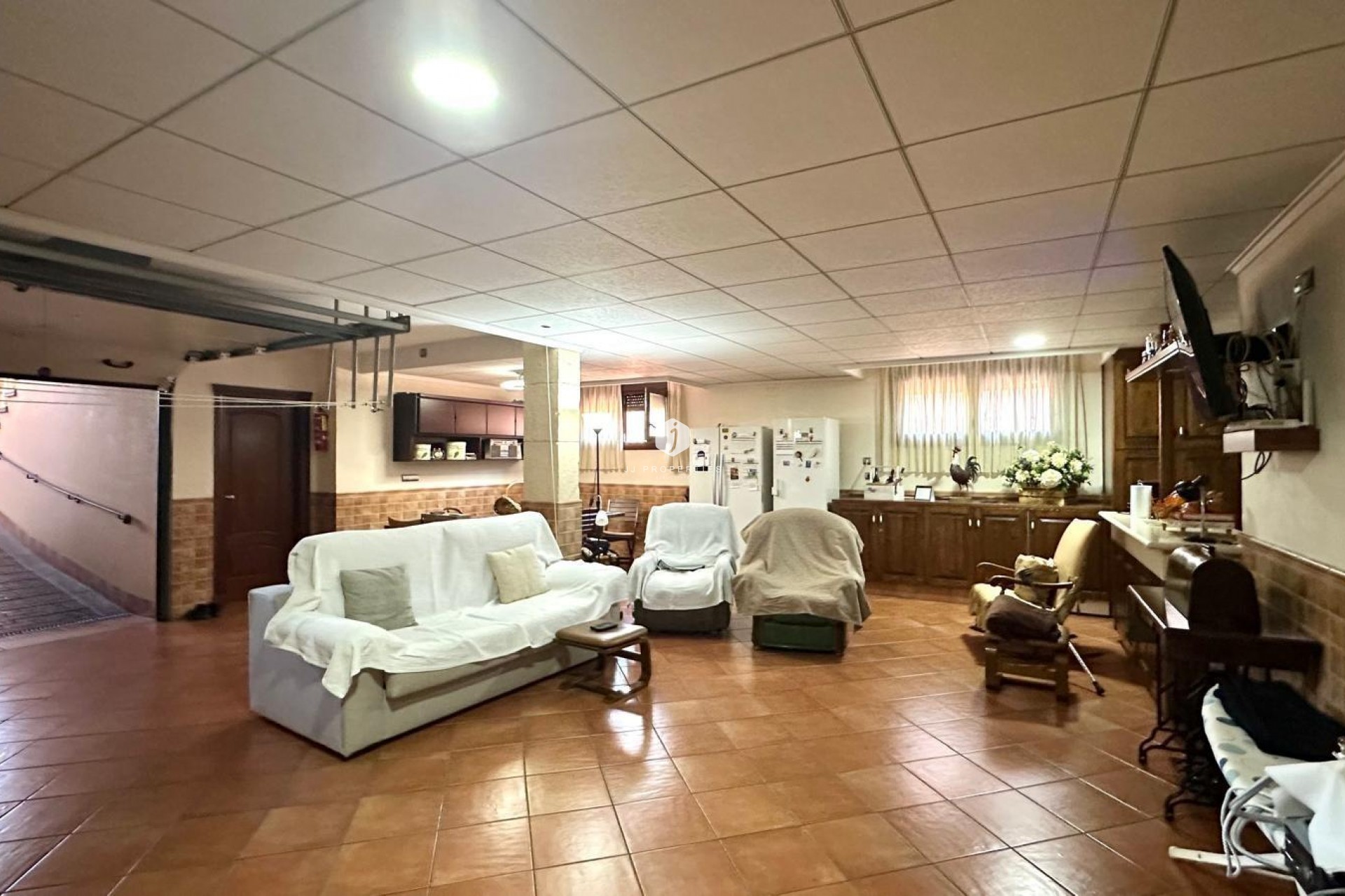 Z drugiej ręki - Szalet -
Torrevieja - La siesta