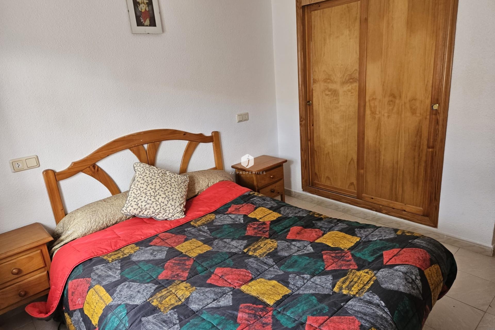 Z drugiej ręki - Szalet -
Torrevieja - Los Balcones - Los Altos del Edén