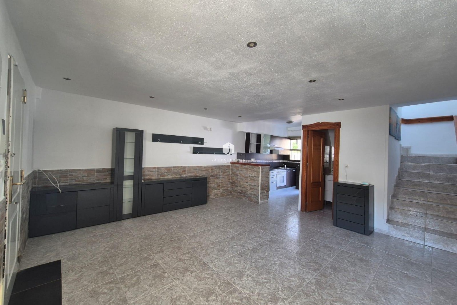 Z drugiej ręki - Szalet -
Torrevieja - Los Balcones