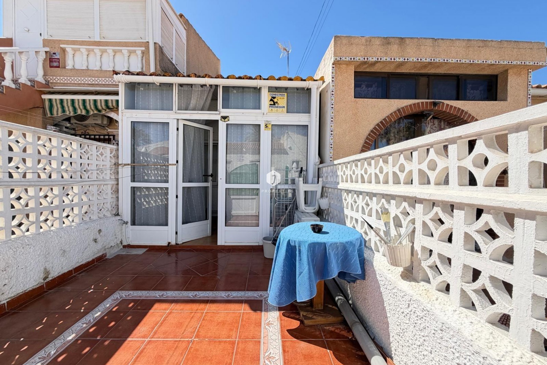 Z drugiej ręki - Szalet -
Torrevieja - Nueva Torrevieja
