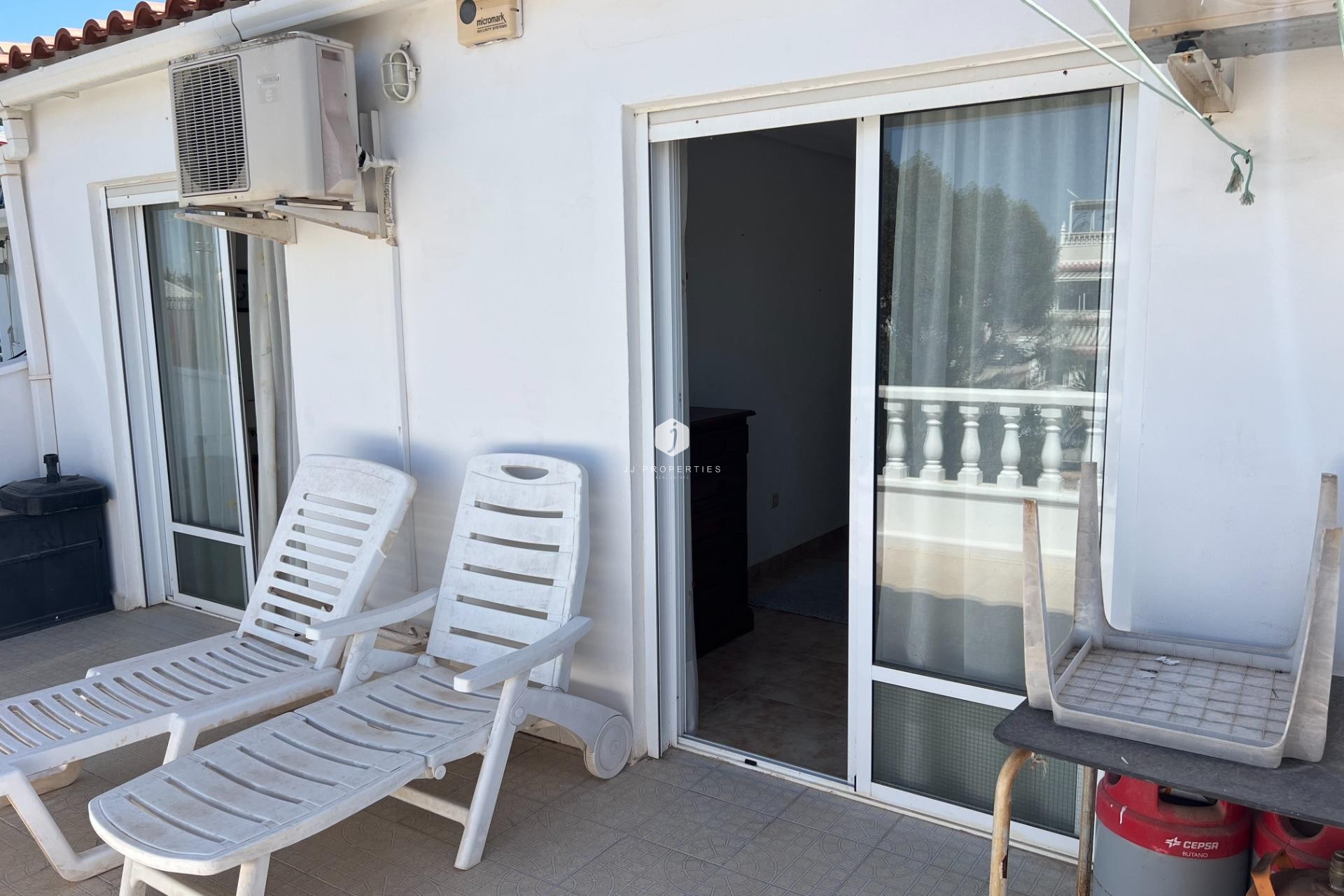 Z drugiej ręki - Szalet -
Torrevieja - San luis