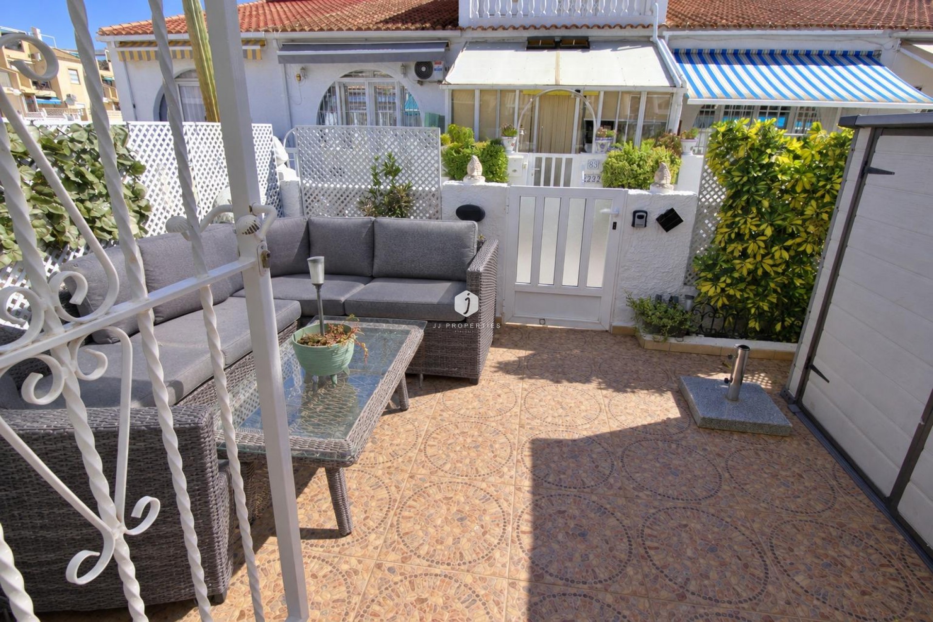 Z drugiej ręki - Szalet -
Torrevieja - San luis