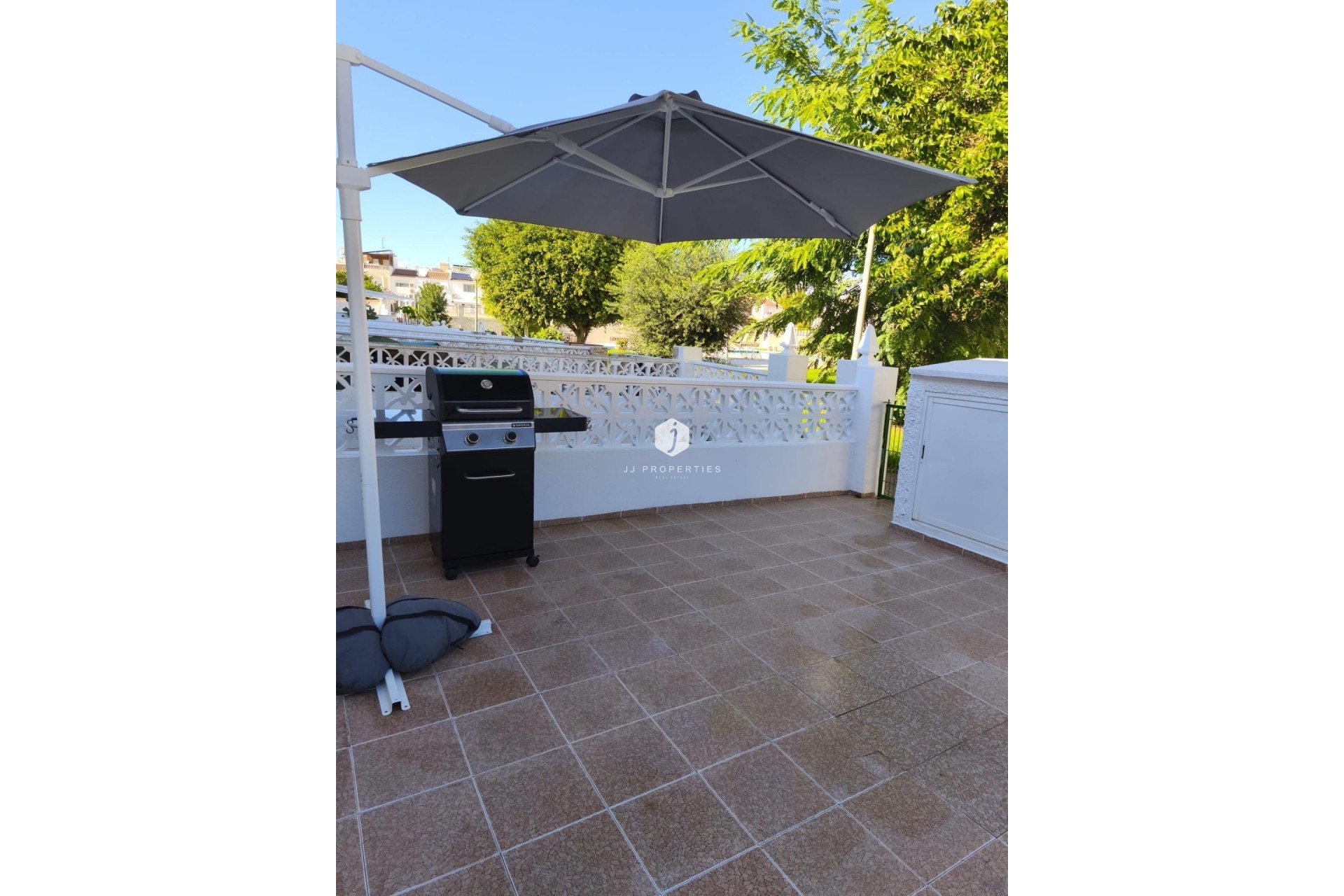 Z drugiej ręki - Szalet -
Torrevieja