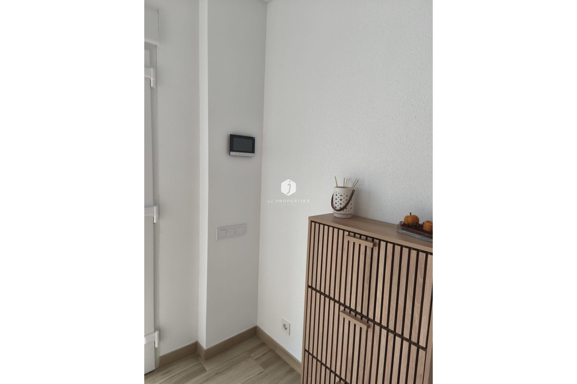 Z drugiej ręki - Szalet -
Torrevieja