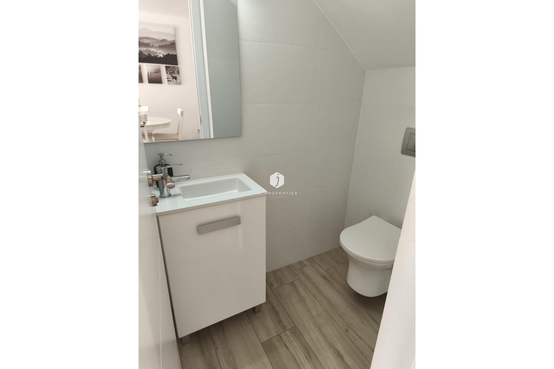 Z drugiej ręki - Szalet -
Torrevieja