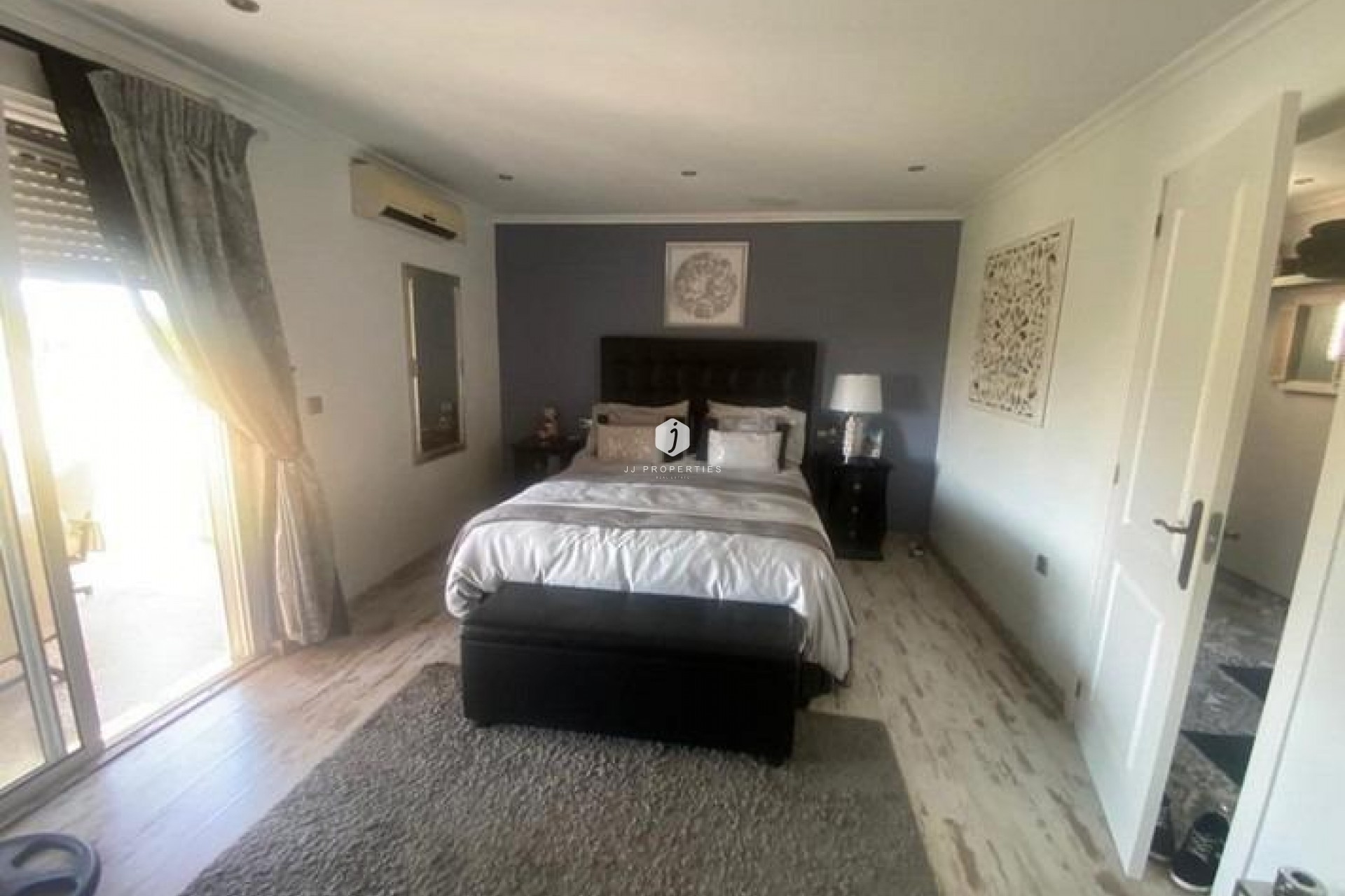 Z drugiej ręki - Villa -
Albatera - Campo De Albatera