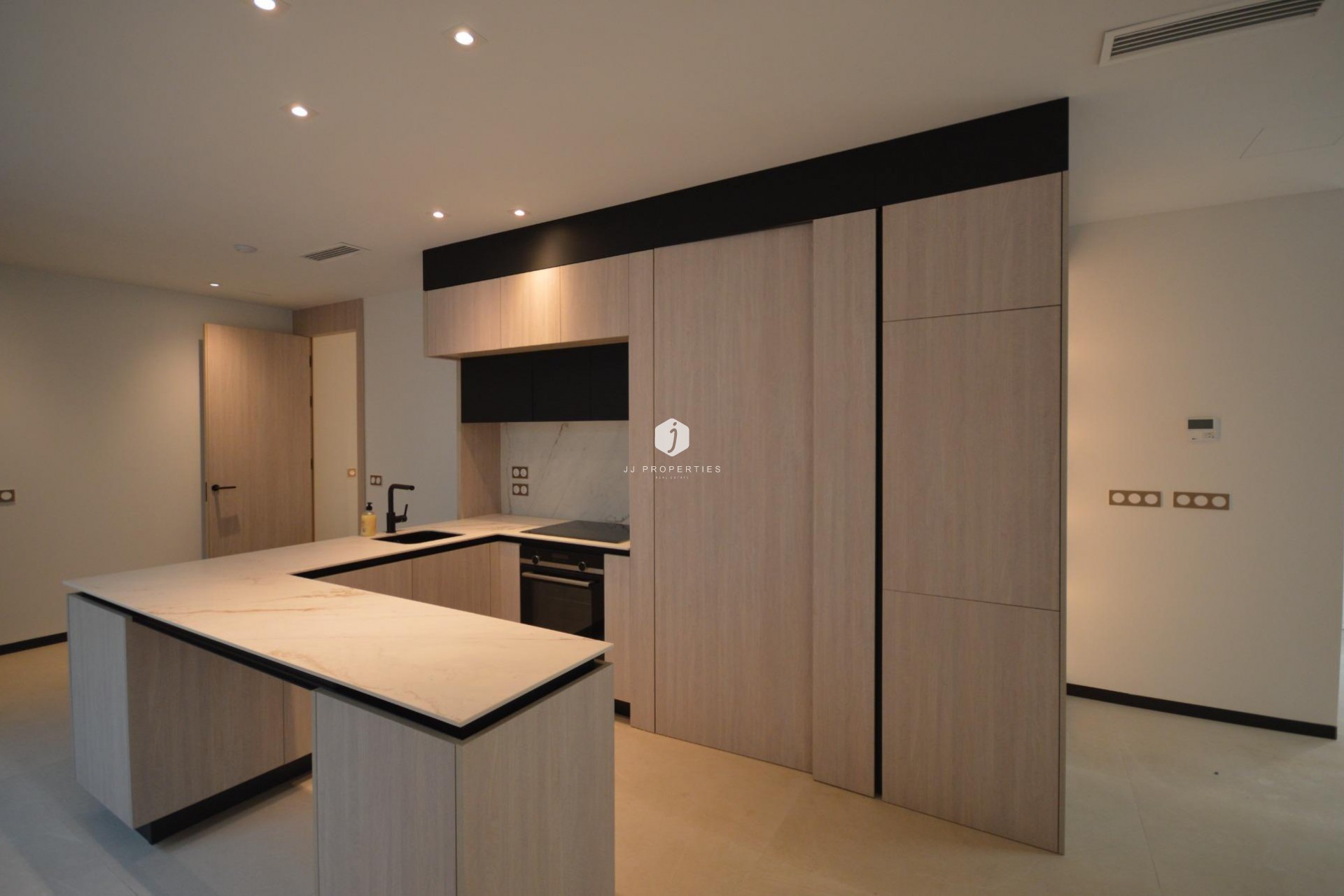 Z drugiej ręki - Villa -
Algorfa - Comunidad Valenciana