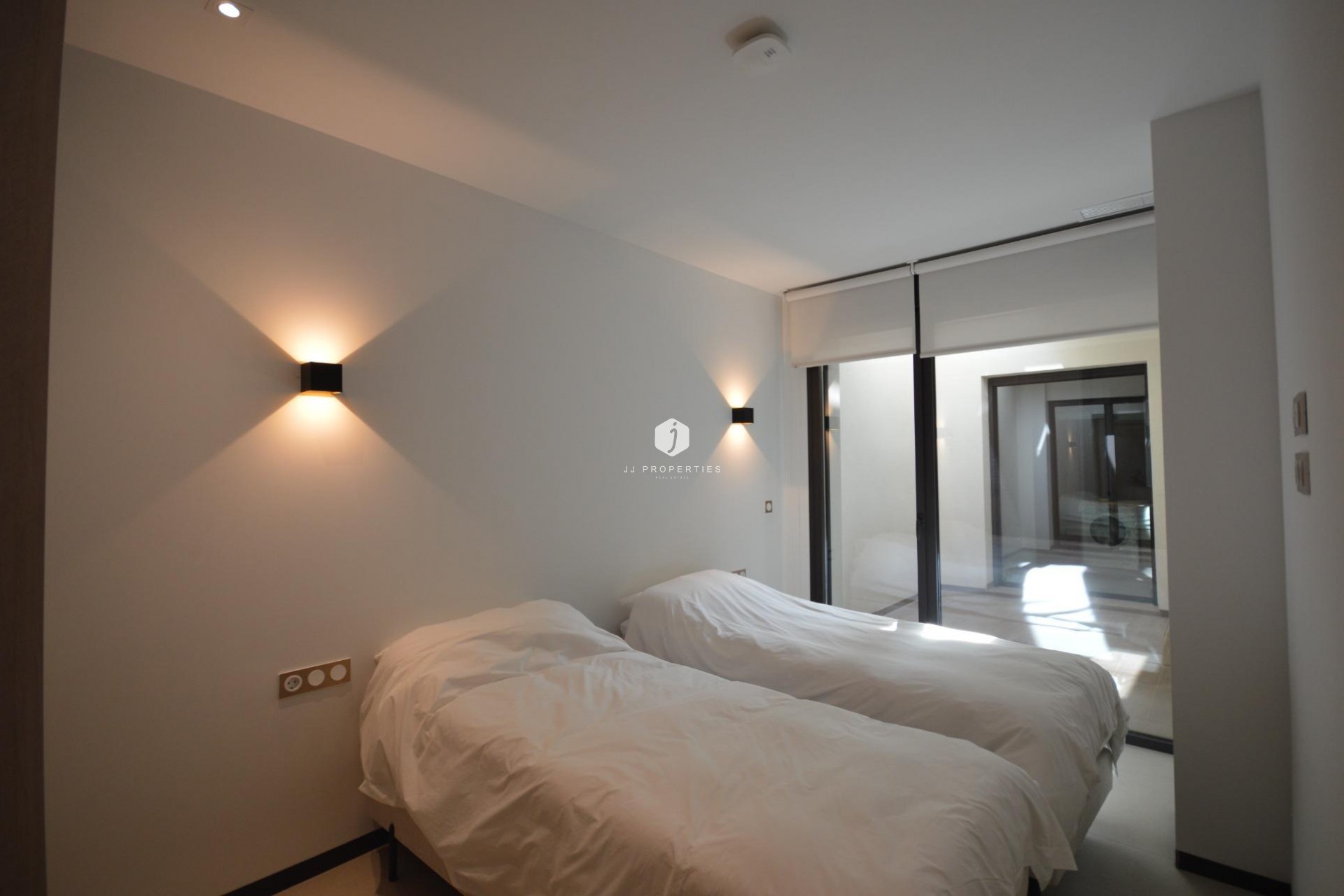 Z drugiej ręki - Villa -
Algorfa - Comunidad Valenciana