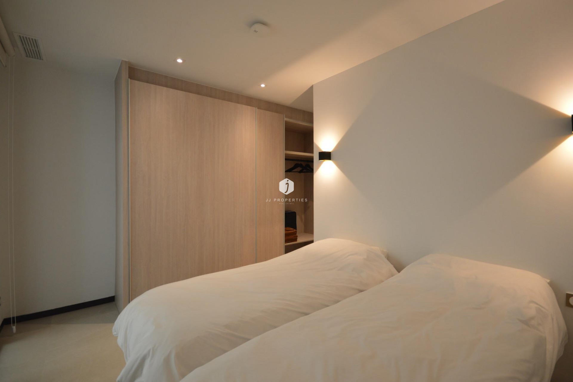 Z drugiej ręki - Villa -
Algorfa - Comunidad Valenciana