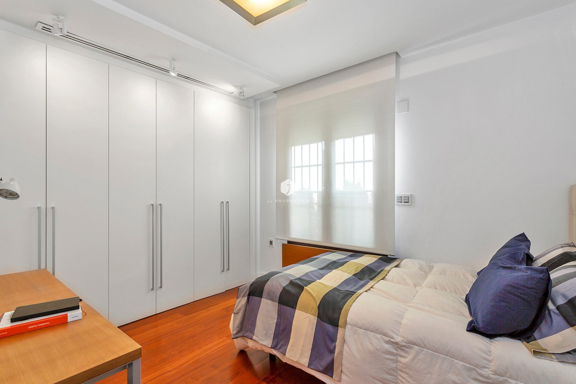 Z drugiej ręki - Villa -
Algorfa - Inland