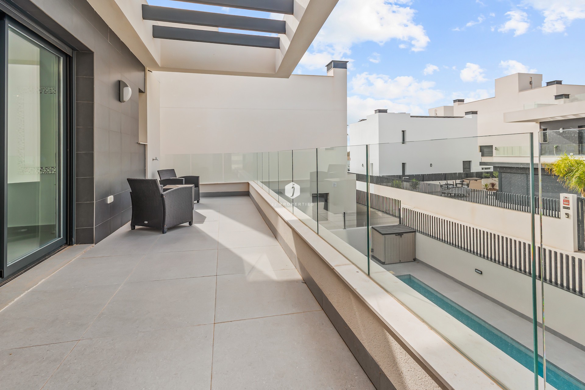 Z drugiej ręki - Villa -
Algorfa - Inland