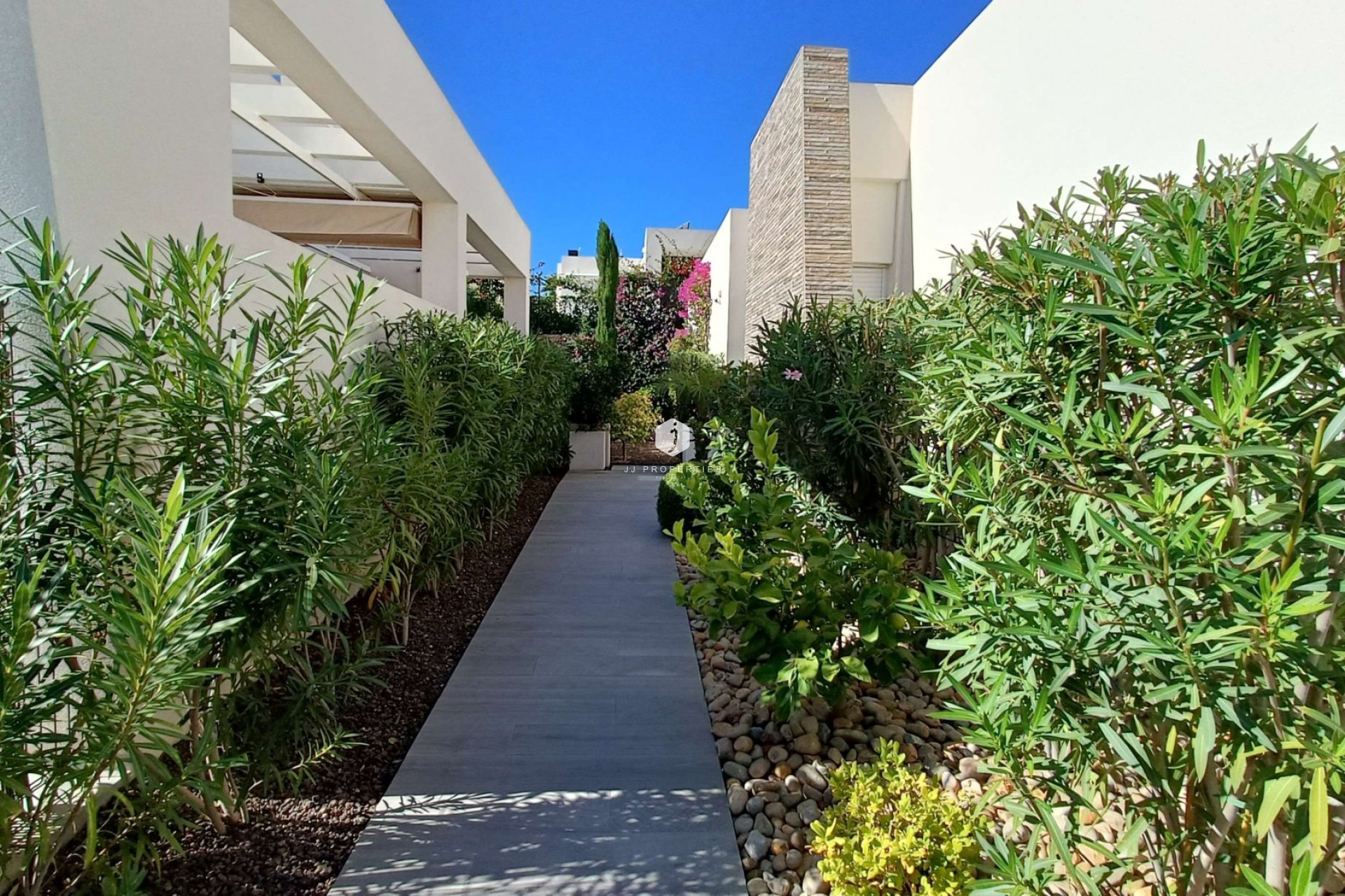 Z drugiej ręki - Villa -
Algorfa - Inland